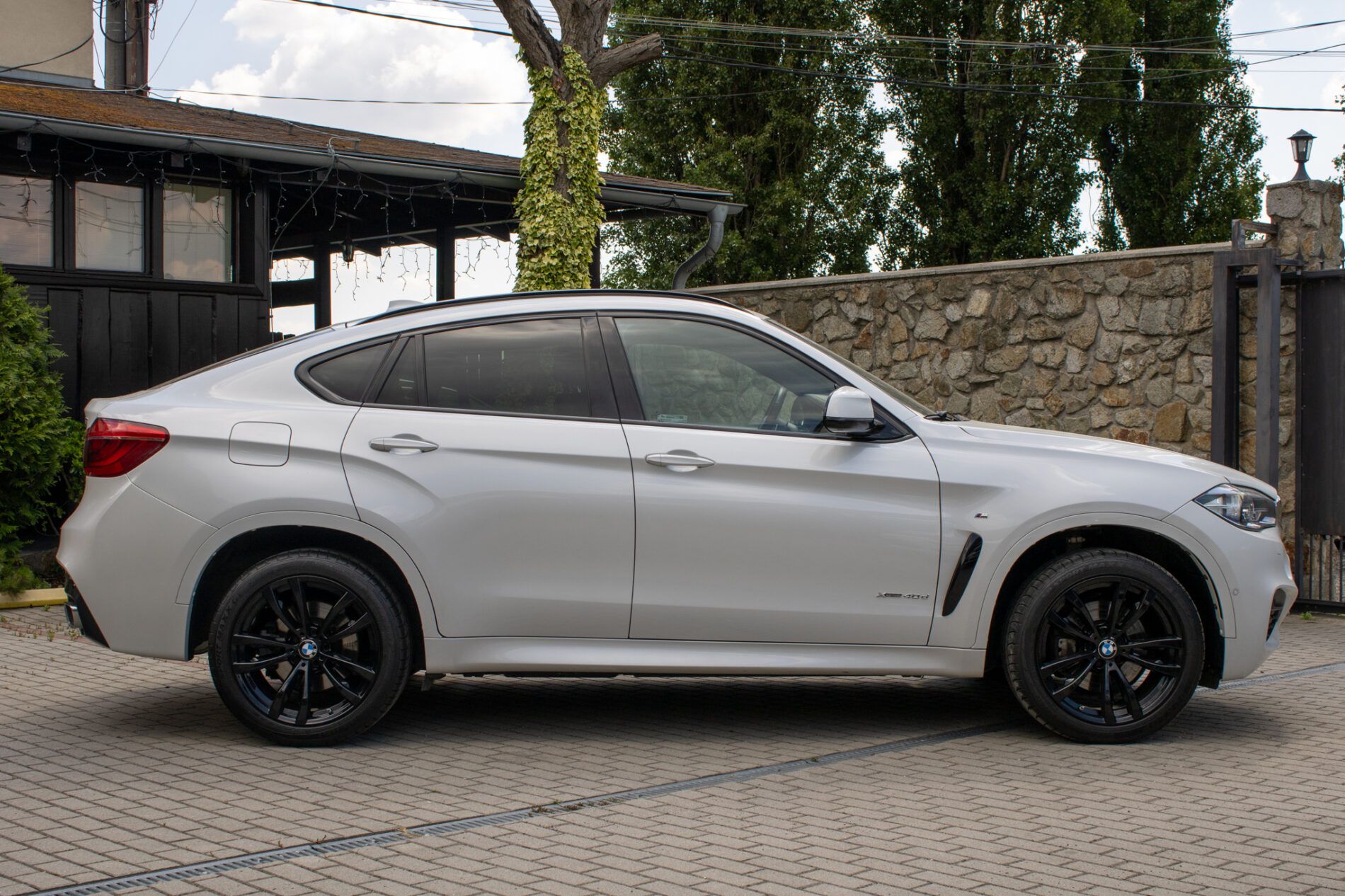 BMW X6 - fotka 4