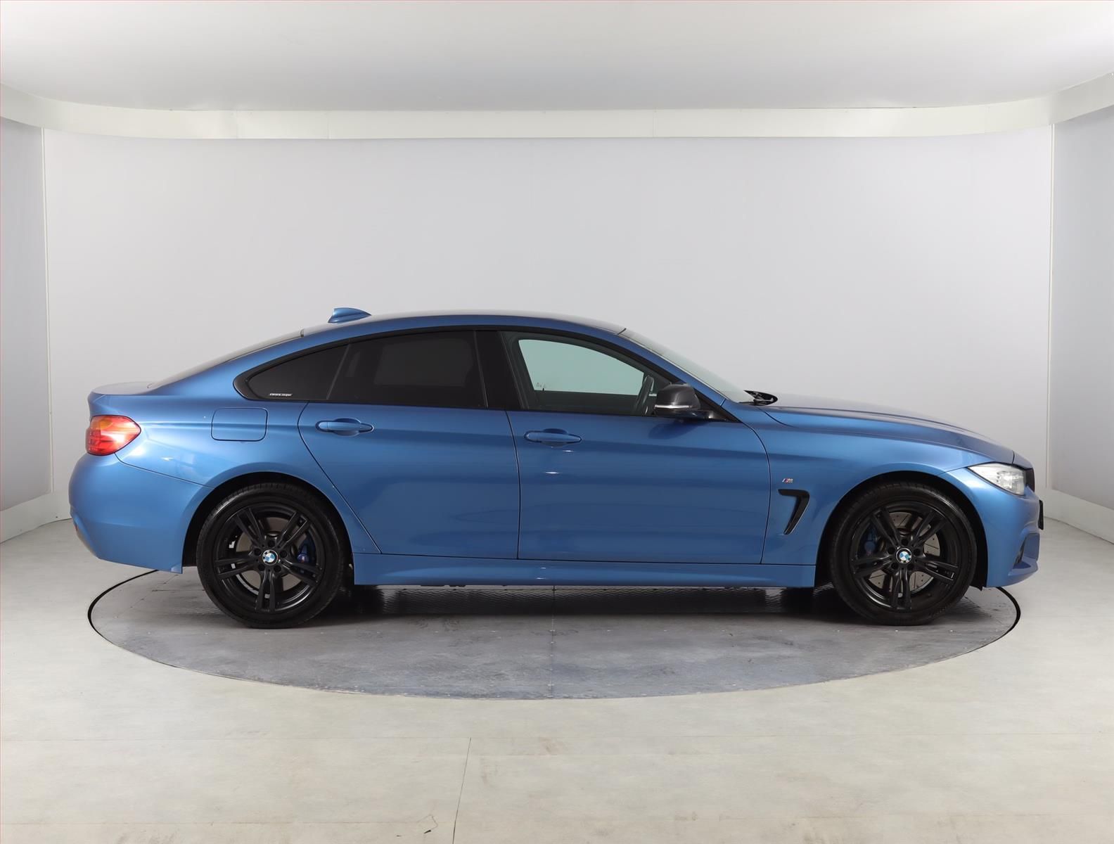 BMW Řada 4, 428i xDrive, 4X4, Automat - fotka 6
