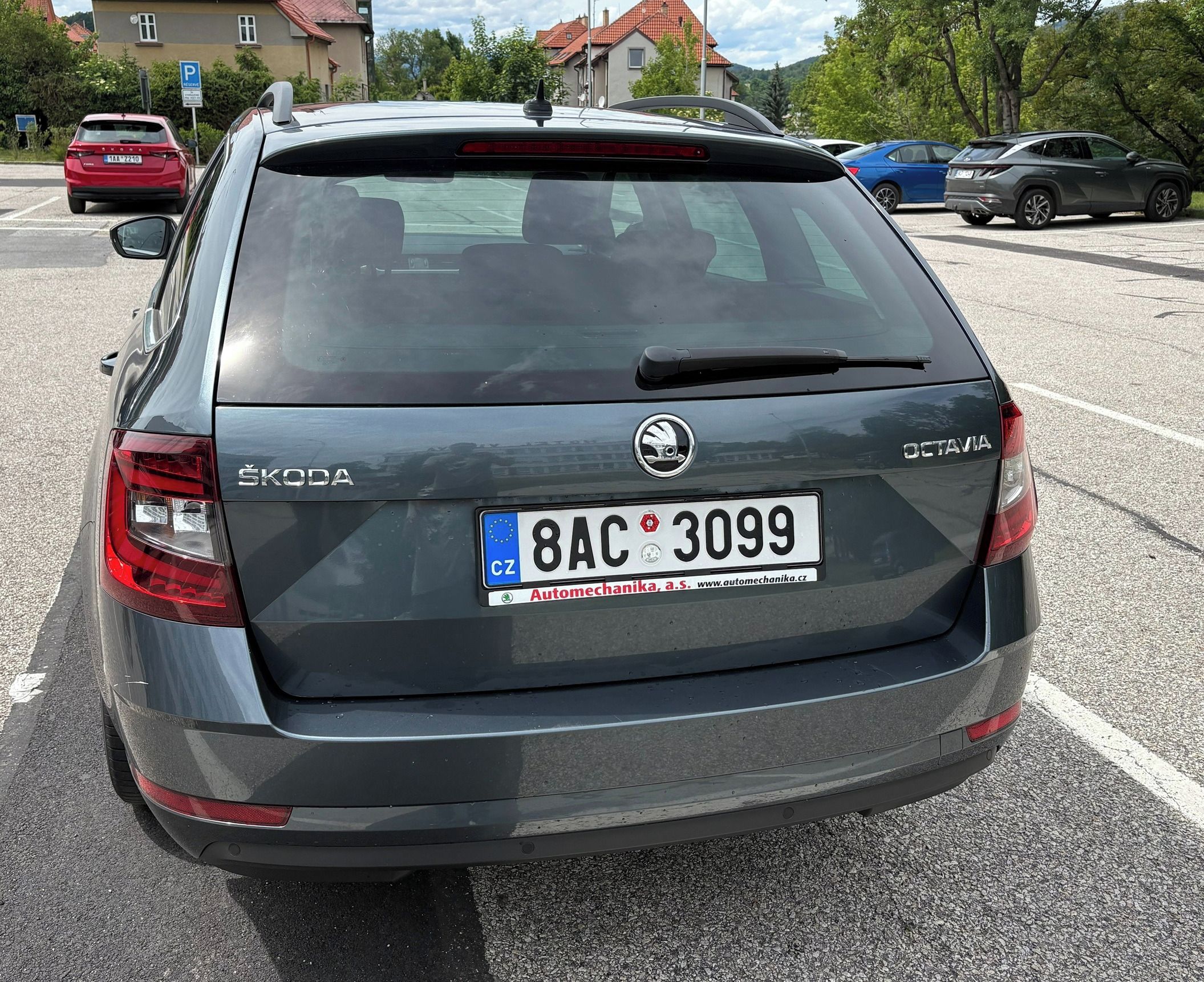 Škoda Octavia, 1,6 TDI, Style - servisováno - fotka 3