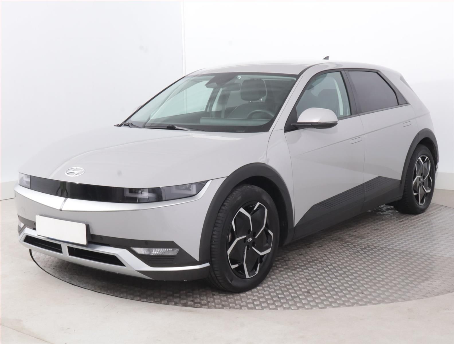 Hyundai Ioniq 5, Power, SoH 100%, Automat - fotka 2