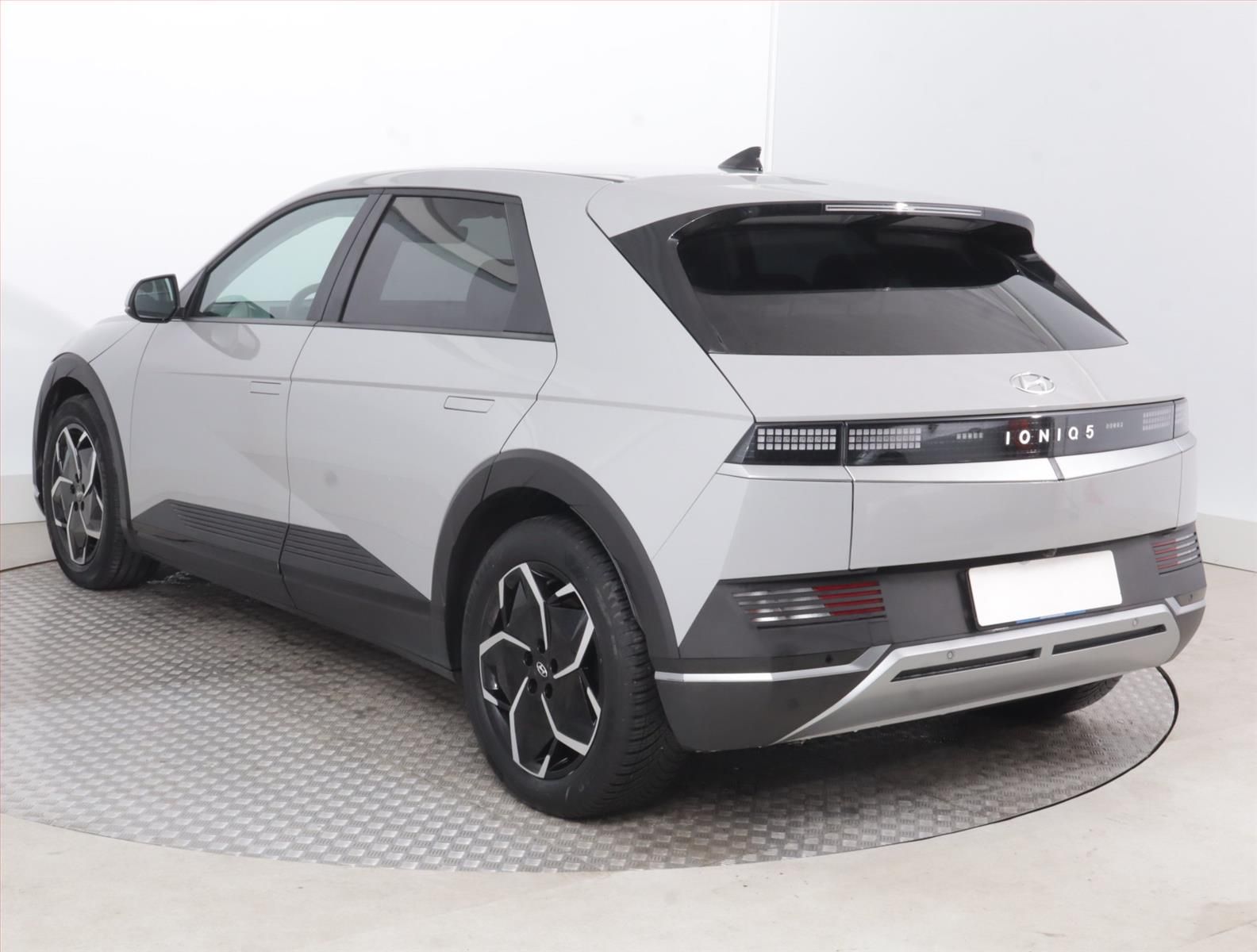Hyundai Ioniq 5, Power, SoH 100%, Automat - fotka 4