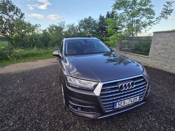 AUDI Q7 3,0 200 kW