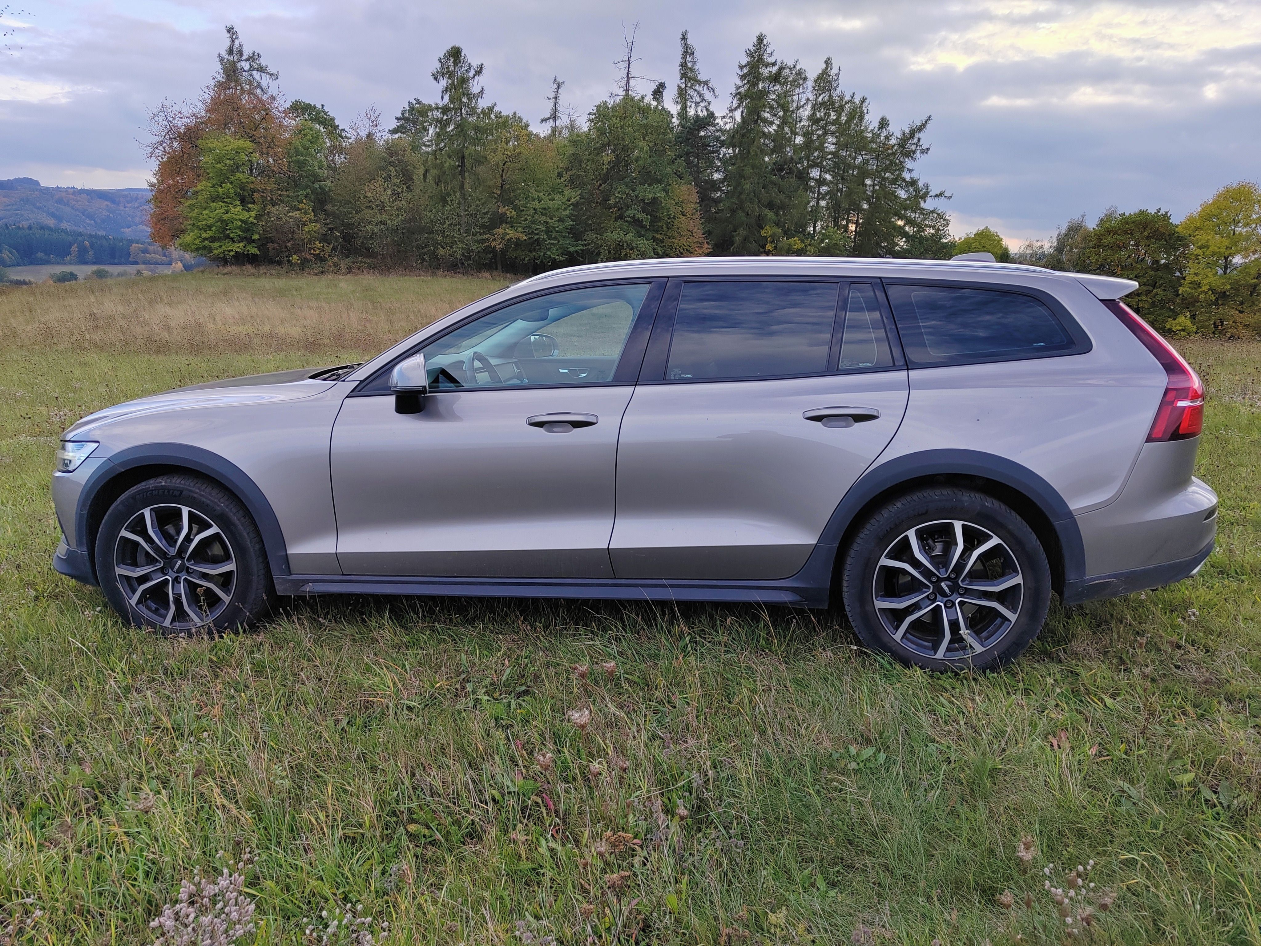 Volvo V60, CROSS COUNTRY, 2.0D, 140kW - fotka 3