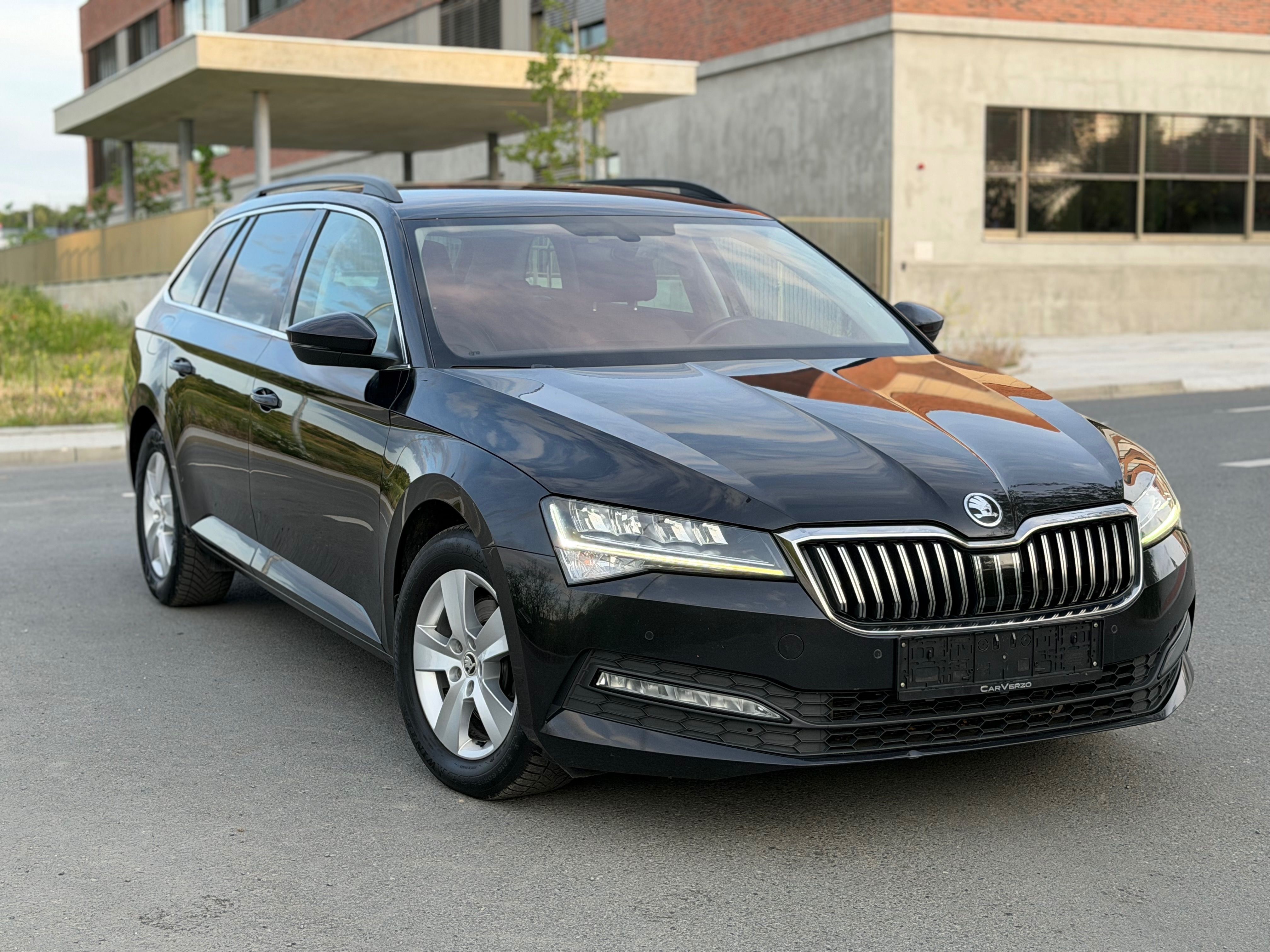 Škoda Superb, STYLE KAMERA TAŽNÝ MANUAL