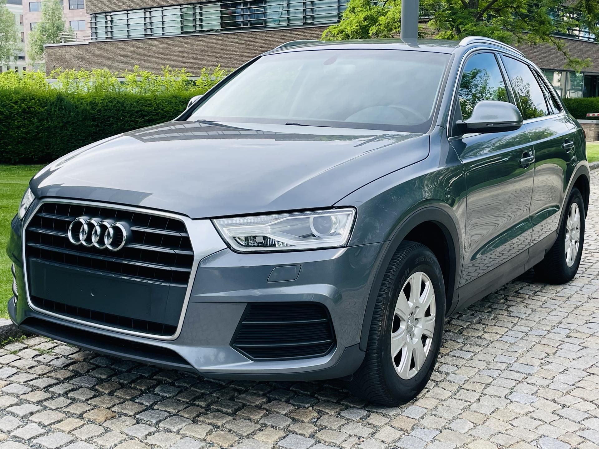 Audi Q3, 1.4TFSI MAN SERVISKA TAŽNÉ - fotka 4