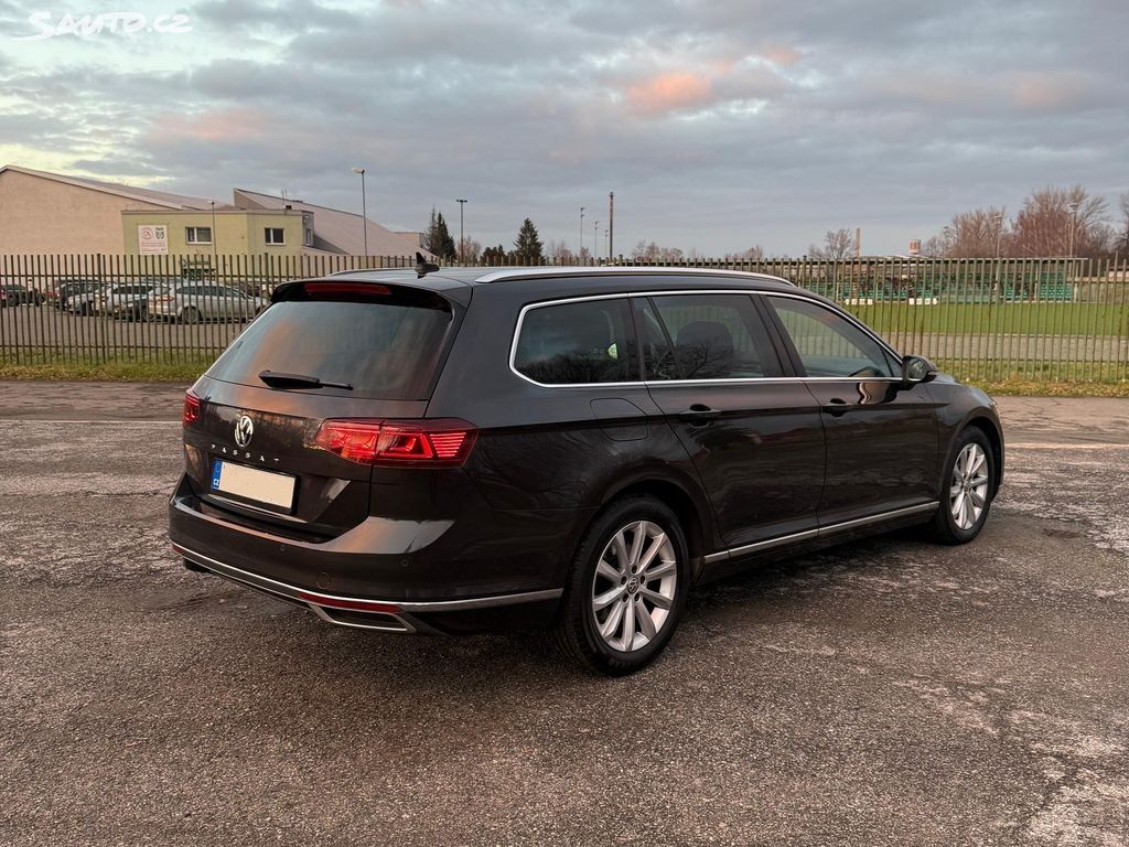 Volkswagen Passat, 2.0TDI DSG Matrix - fotka 4