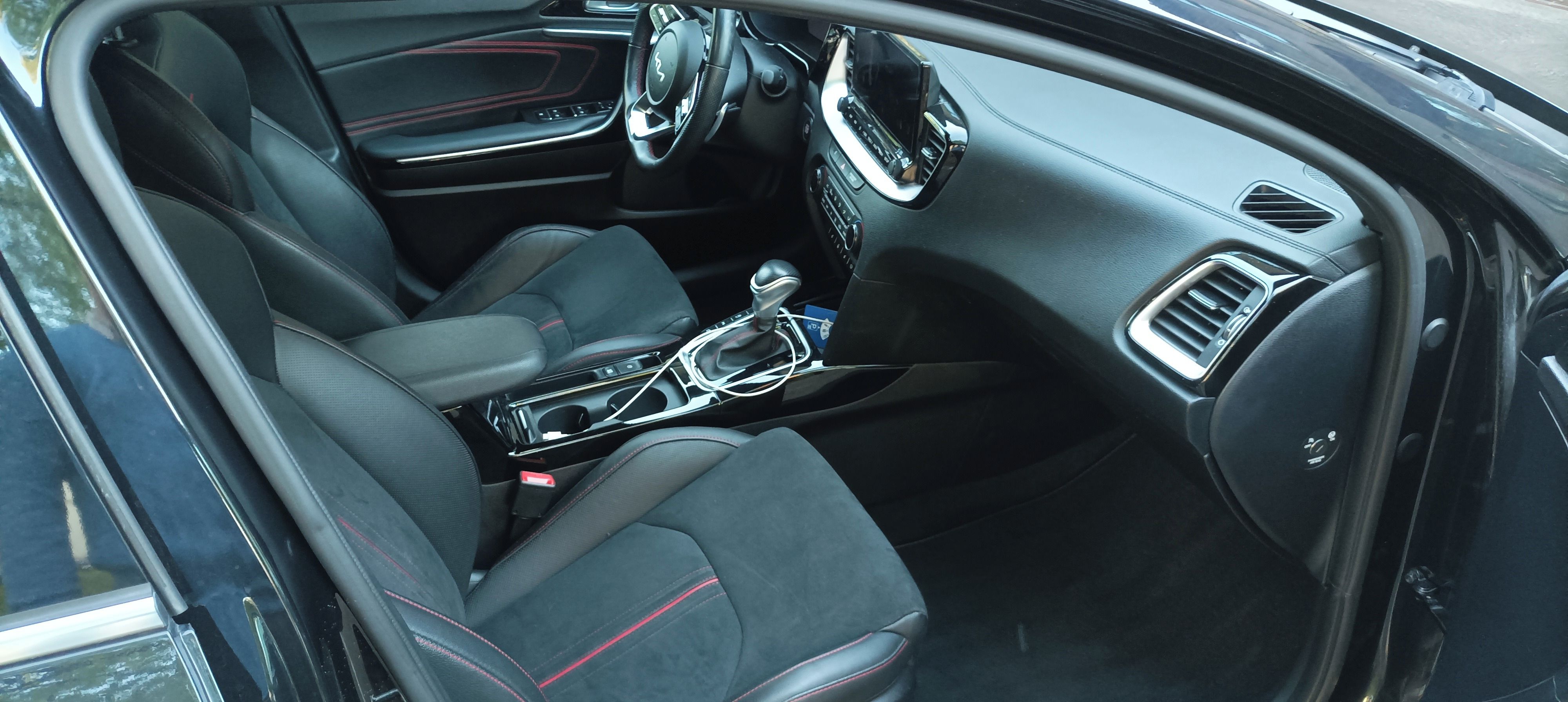 Kia ProCeed, Kia Pro Ceed GT - fotka 6