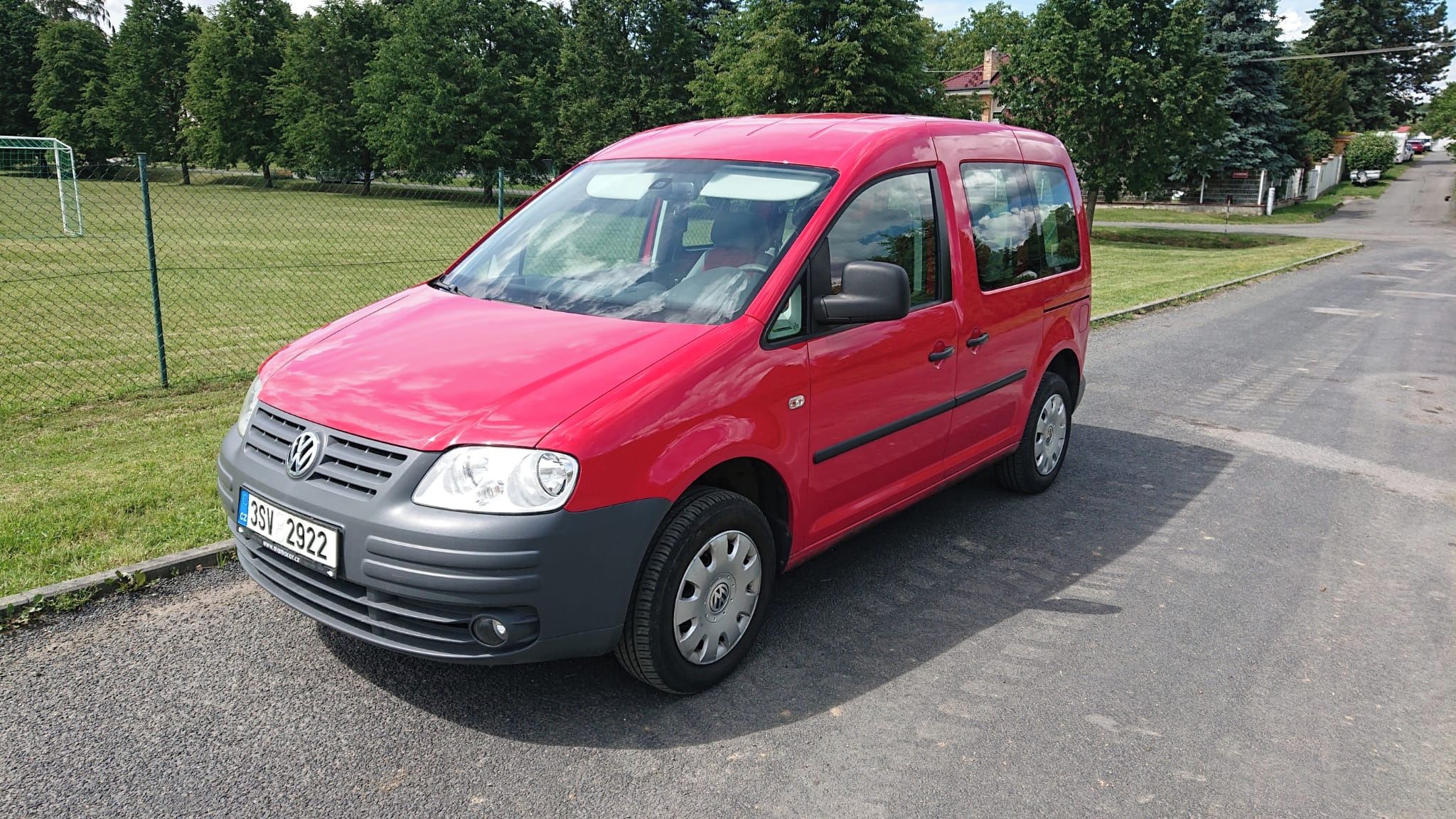 Volkswagen Caddy, 1.4i Life - fotka 2