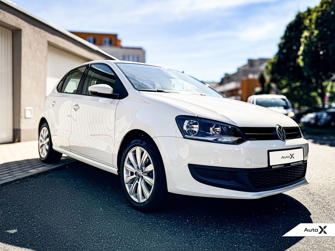 Volkswagen Polo, 1.4 DSG Comfortline 63 kW - fotka 4