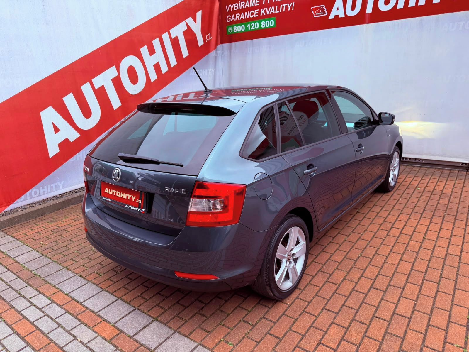 Škoda Rapid, 1.2 TSi Drive, Serviska, AutoA - fotka 6