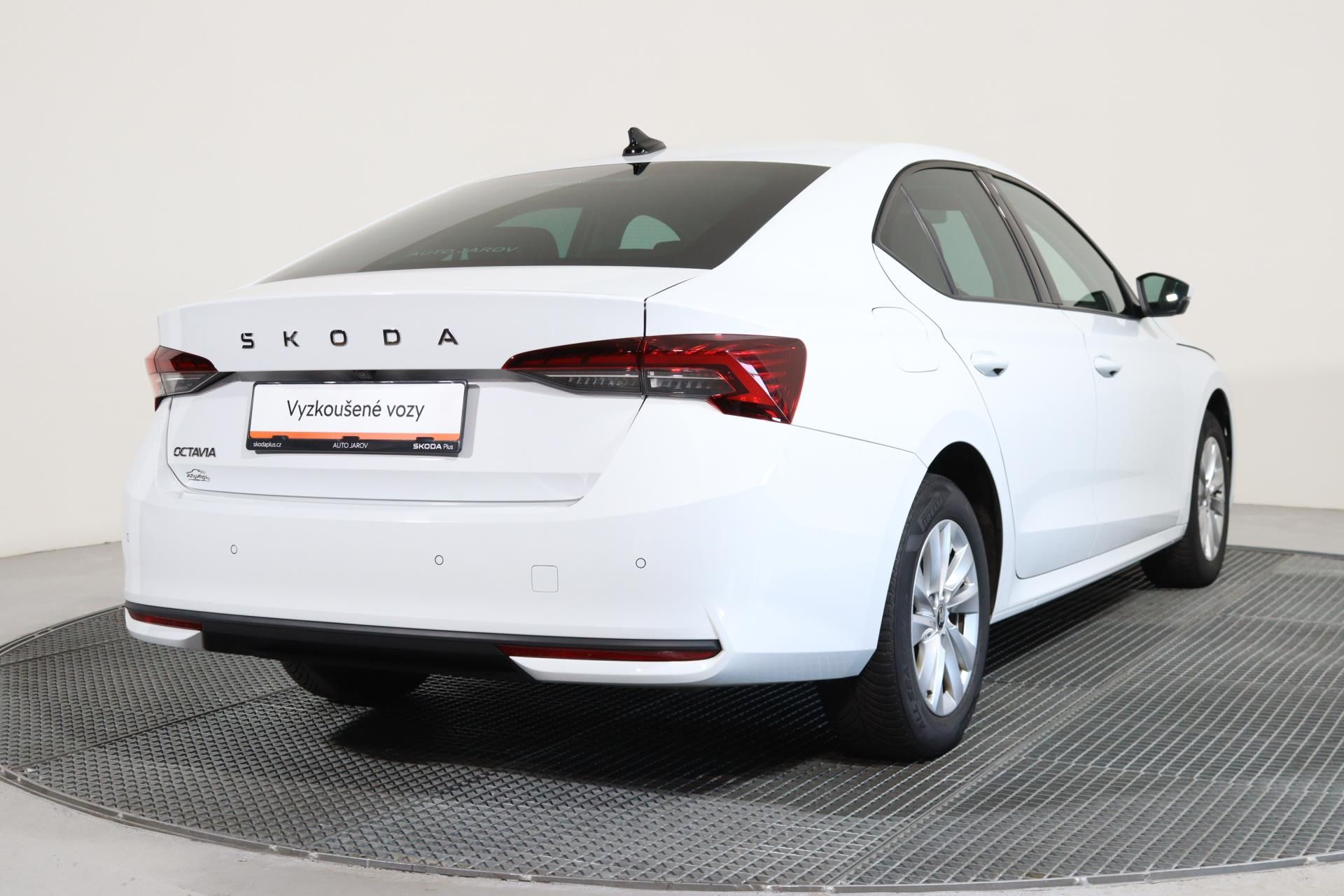Škoda Octavia, SELECTION 1,5 TSI/Matrix LED s - fotka 2