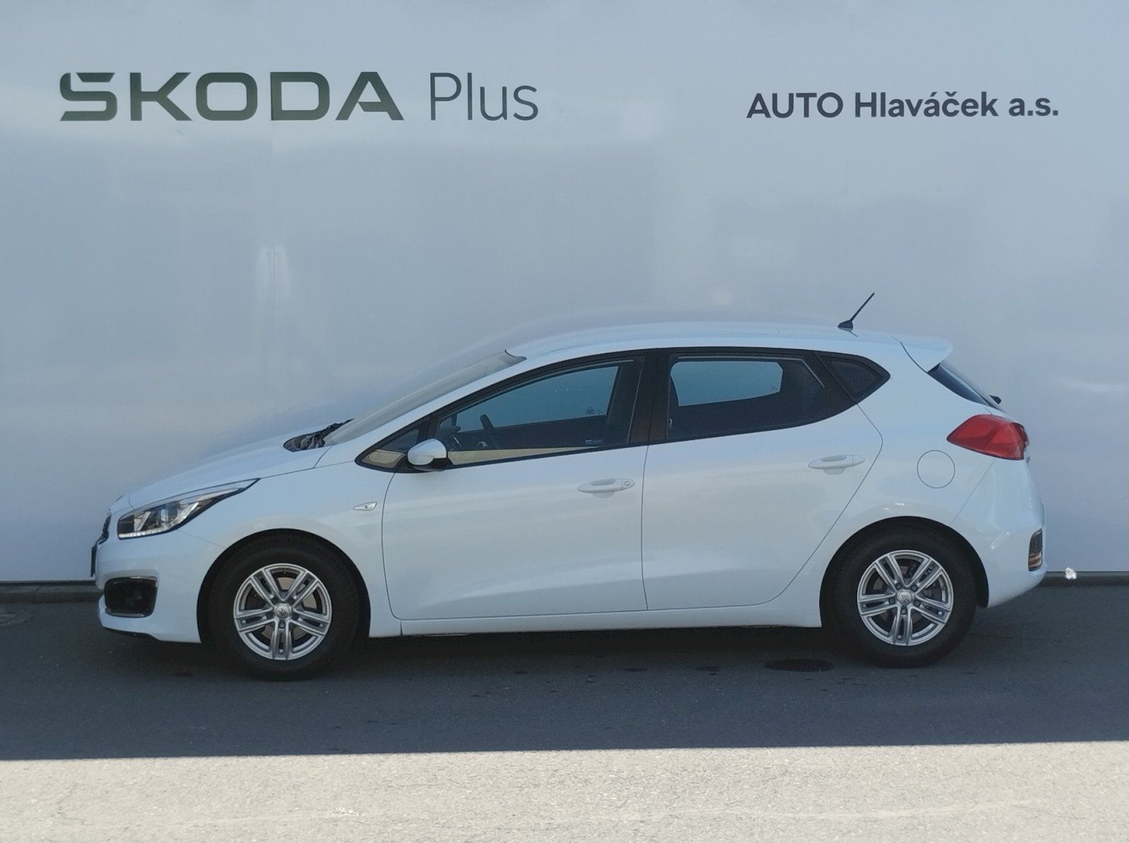 Kia Cee´d, 1.4 CVVT / 73kW COMFORT - fotka 3