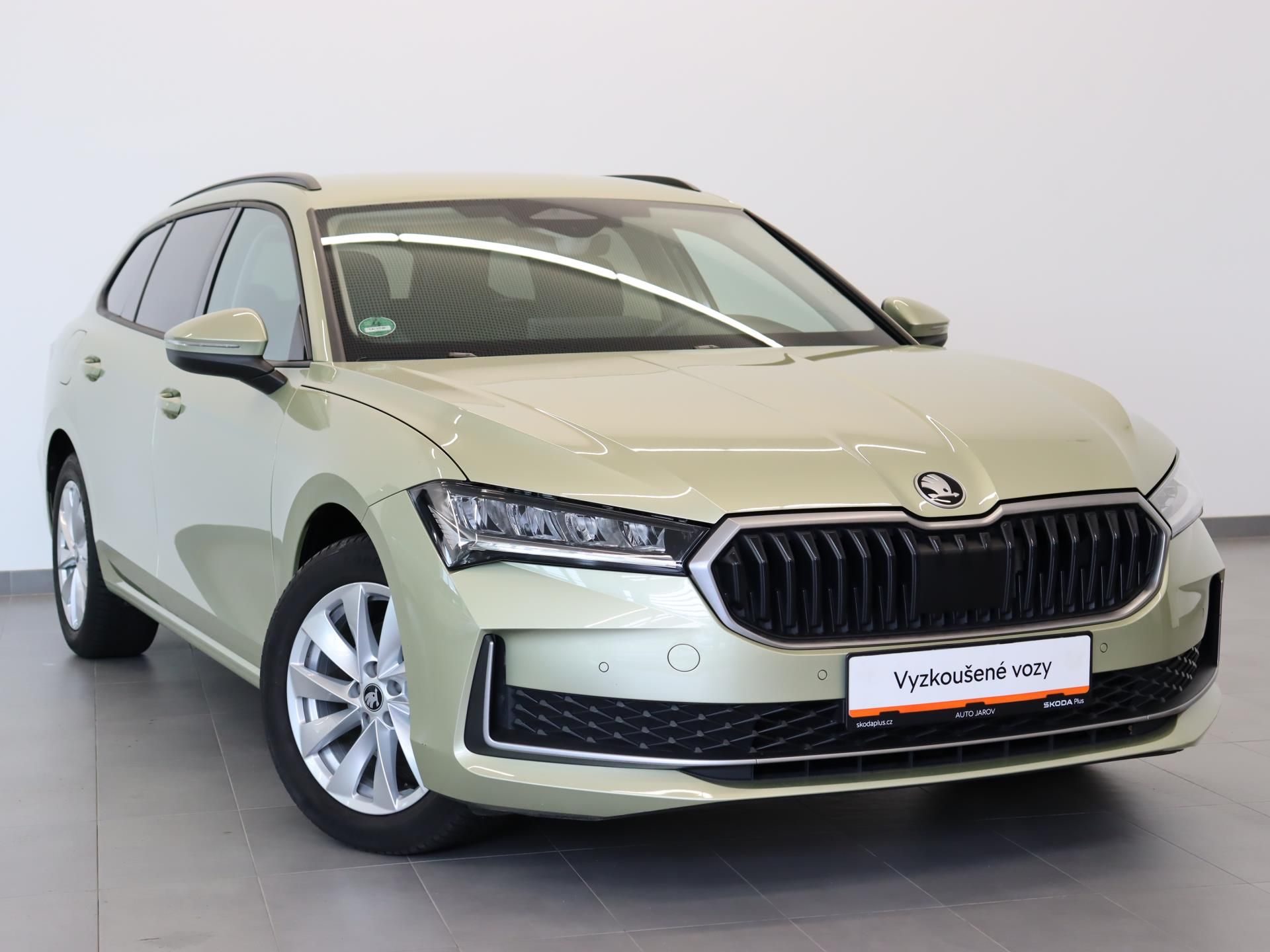 Škoda Superb, COMBI SELECTION 2,0 TDI DSG - fotka 6