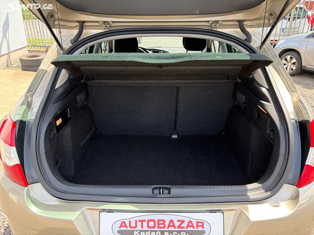 Citroën C4, 1,6 88kW, SERVISKA