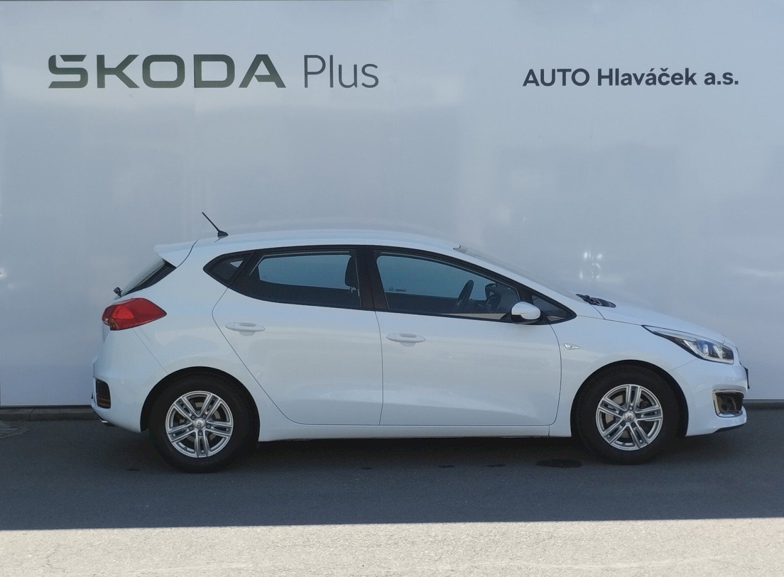 Kia Cee´d, 1.4 CVVT / 73kW COMFORT - fotka 6
