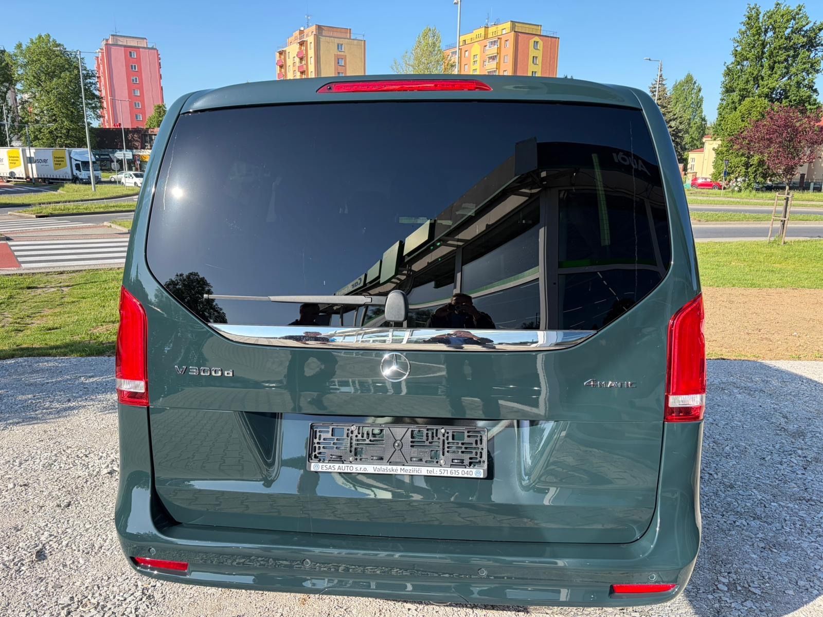 Mercedes-Benz Třídy V, Mercedes Benz V 300 4M long - fotka 4
