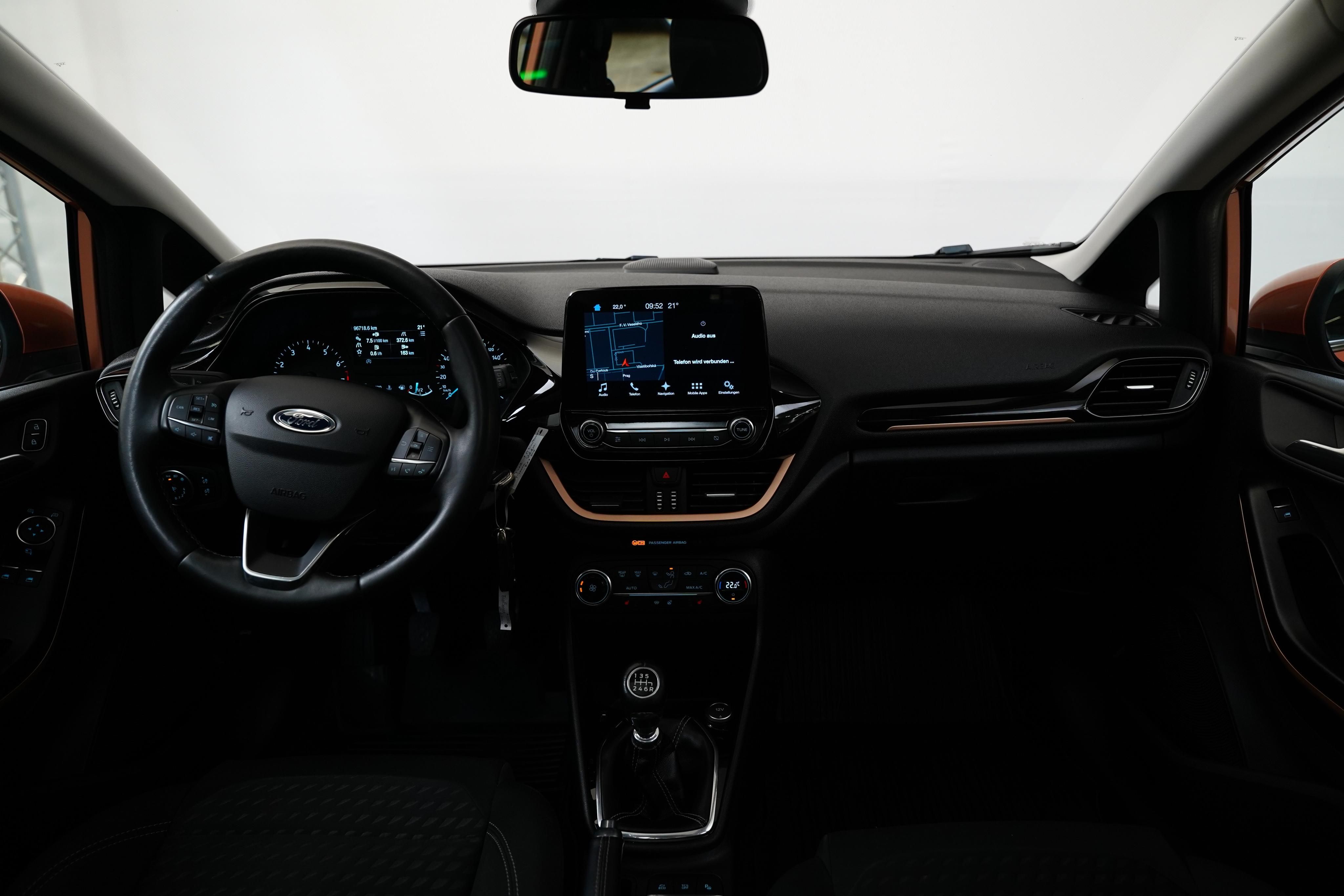 Ford Fiesta, 1.0 EcoBoost 74 kW Titanium - fotka 6