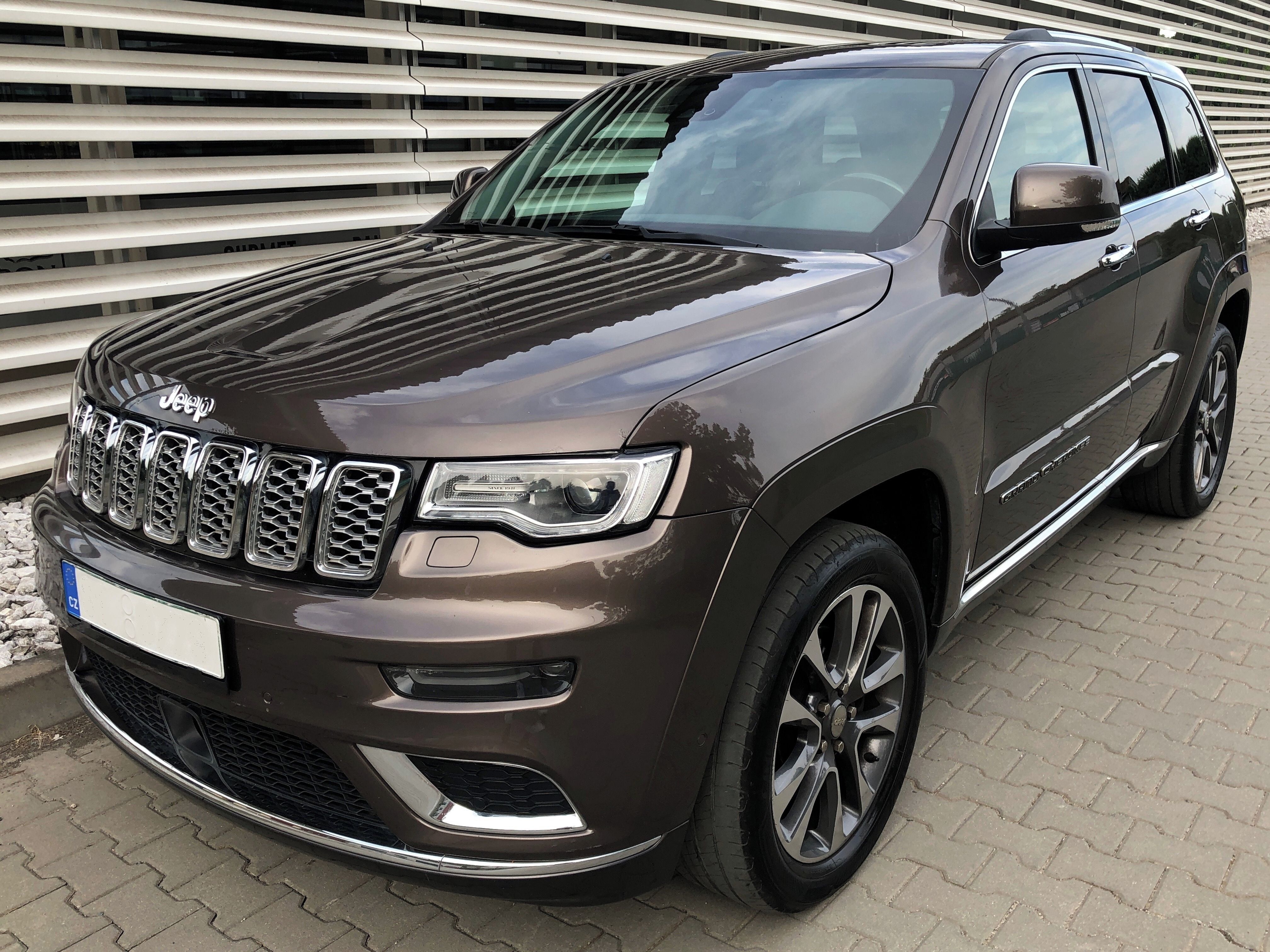Jeep Grand Cherokee, Overland