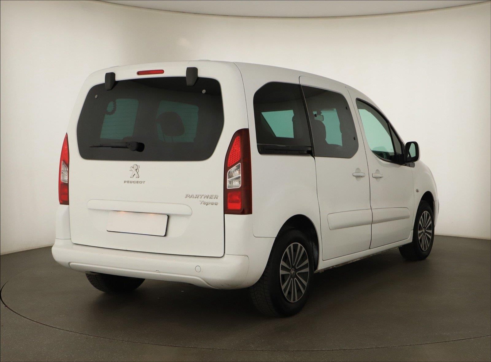 Peugeot Partner, 1.6 BlueHDi, 5Míst, Klima, ČR - fotka 5