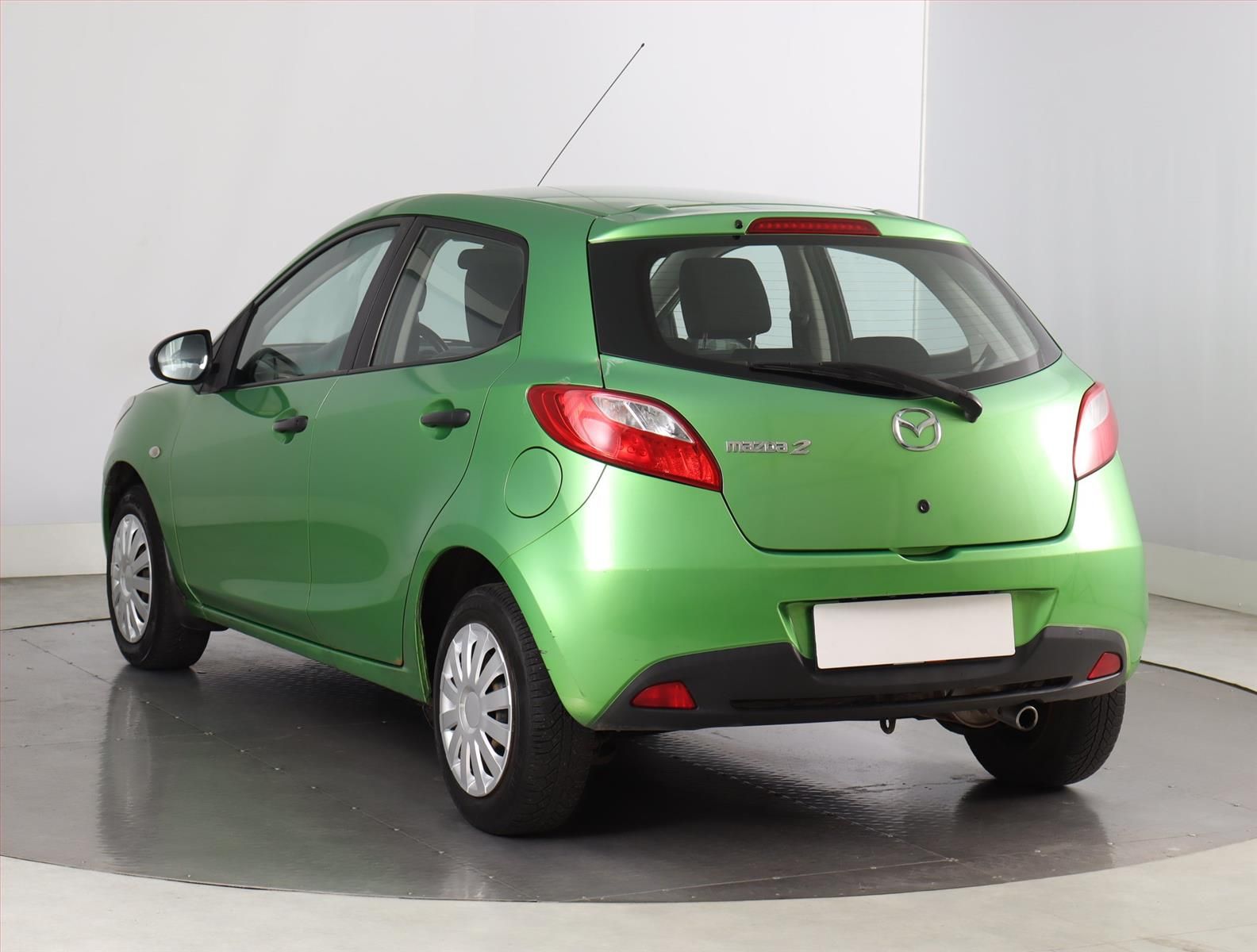 Mazda 2, 1.3 i, zamluveno - fotka 4