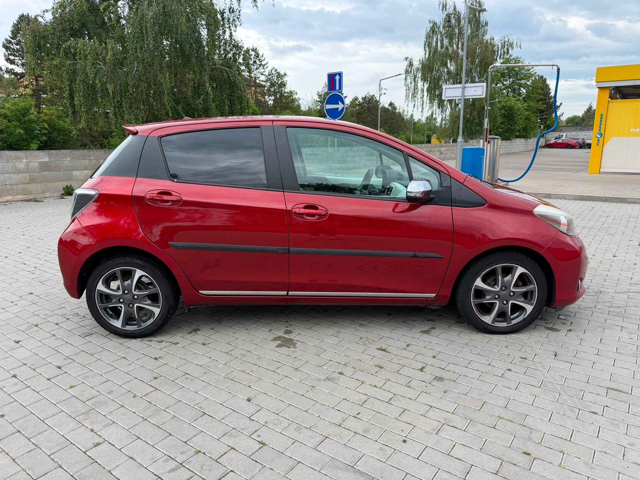 Toyota Yaris, 1.33 VVT-73 kW Automat - fotka 2