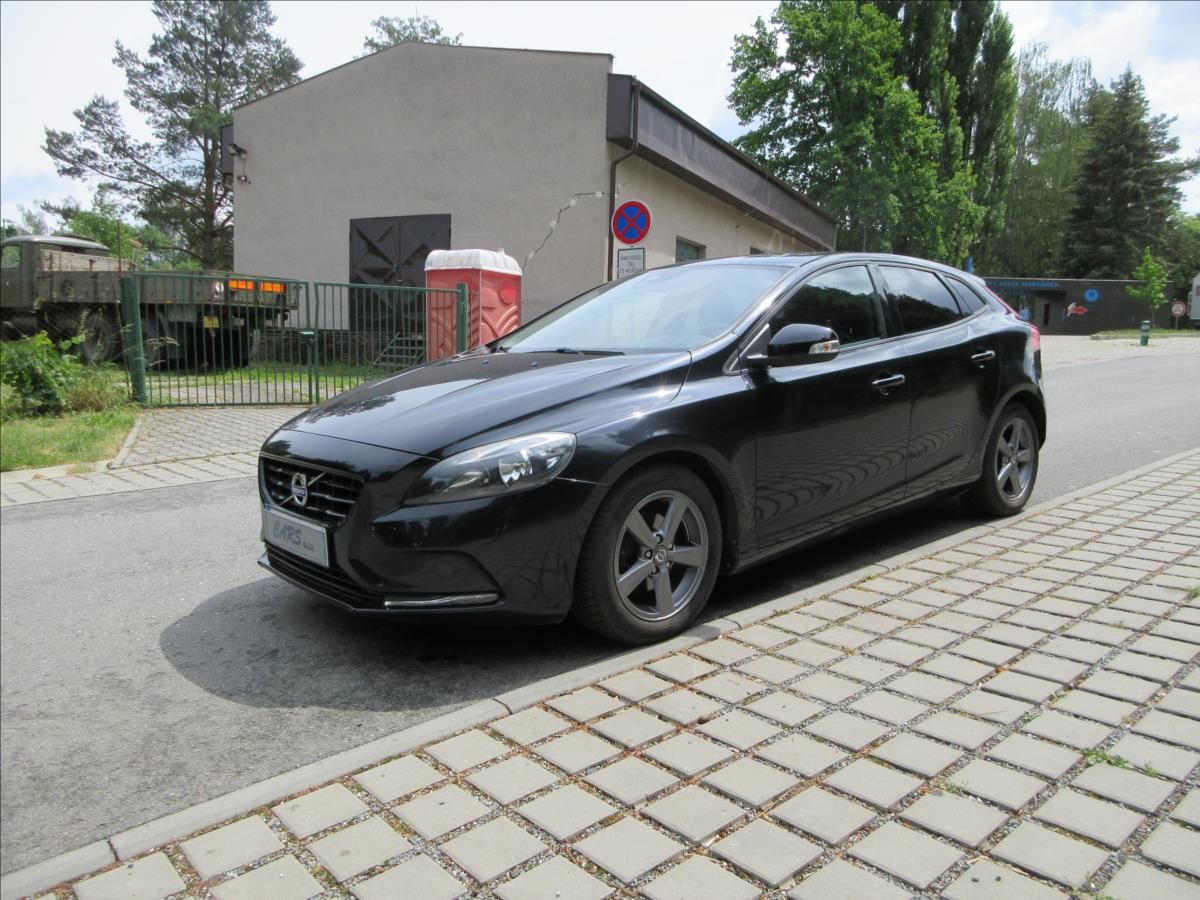 Volvo V40, 1,6 D D2, 84Kw, Klima, park.sy