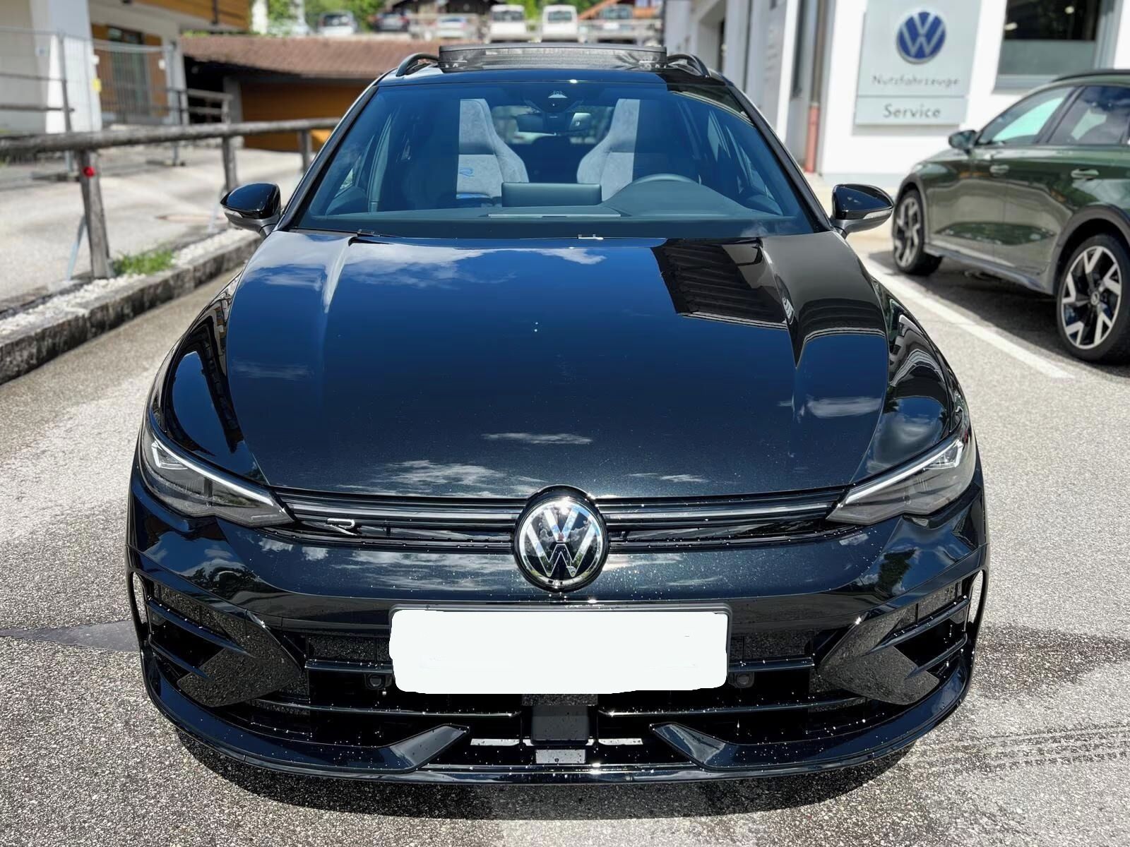 Volkswagen Golf Variant, R Variant 2.0 TSI DSG 4M - fotka 5