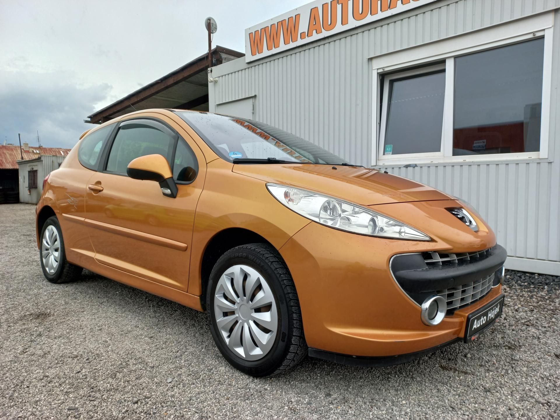 Peugeot 207, 1.4i 65kW - fotka 2