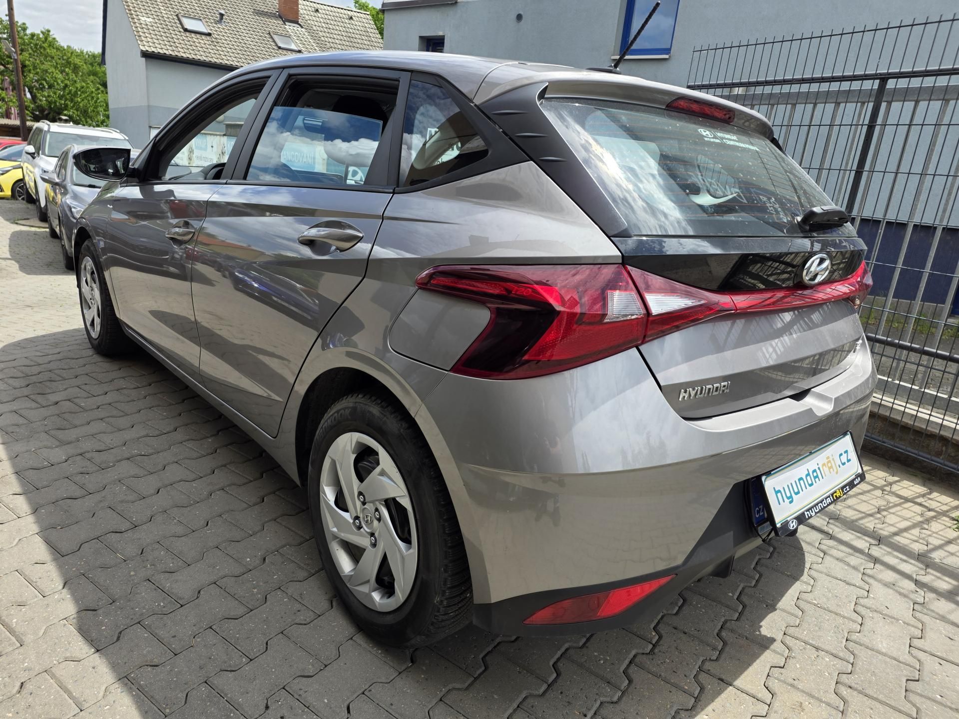 Hyundai i20, 1.2-1.MAJ-TEMPOMAT-KLIMA - fotka 5