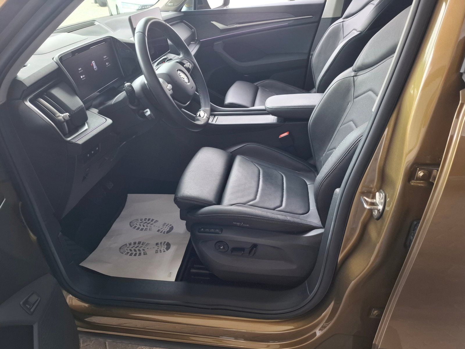 Škoda Kodiaq, Exclusive Selection 4X4 TD 142 - fotka 6