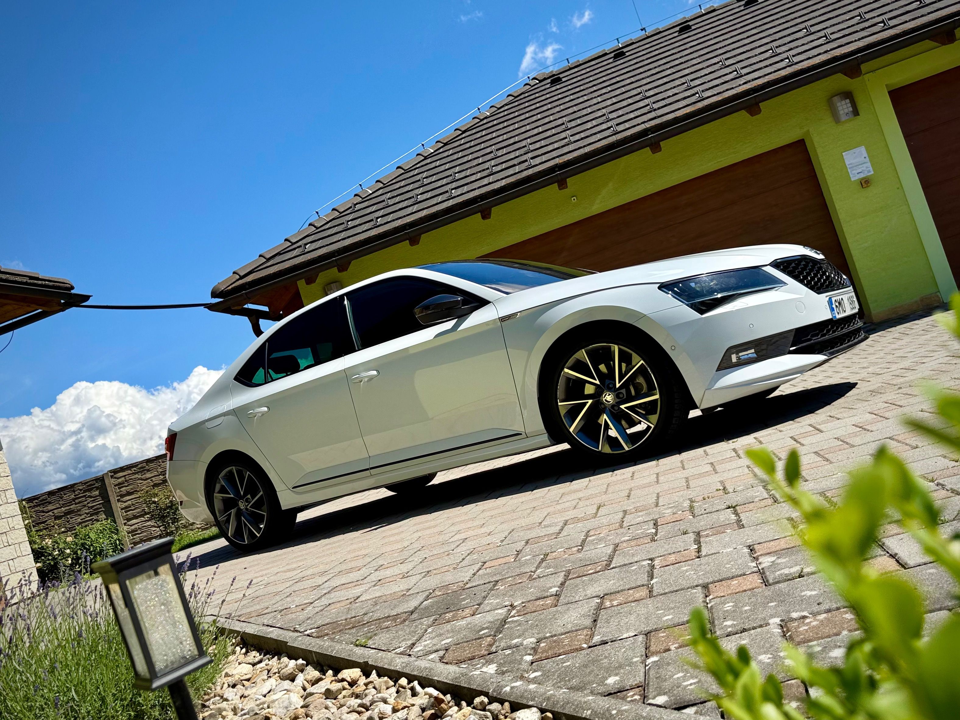 Škoda Superb, Sportline 4x4 2.0TSI 206kW - fotka 5