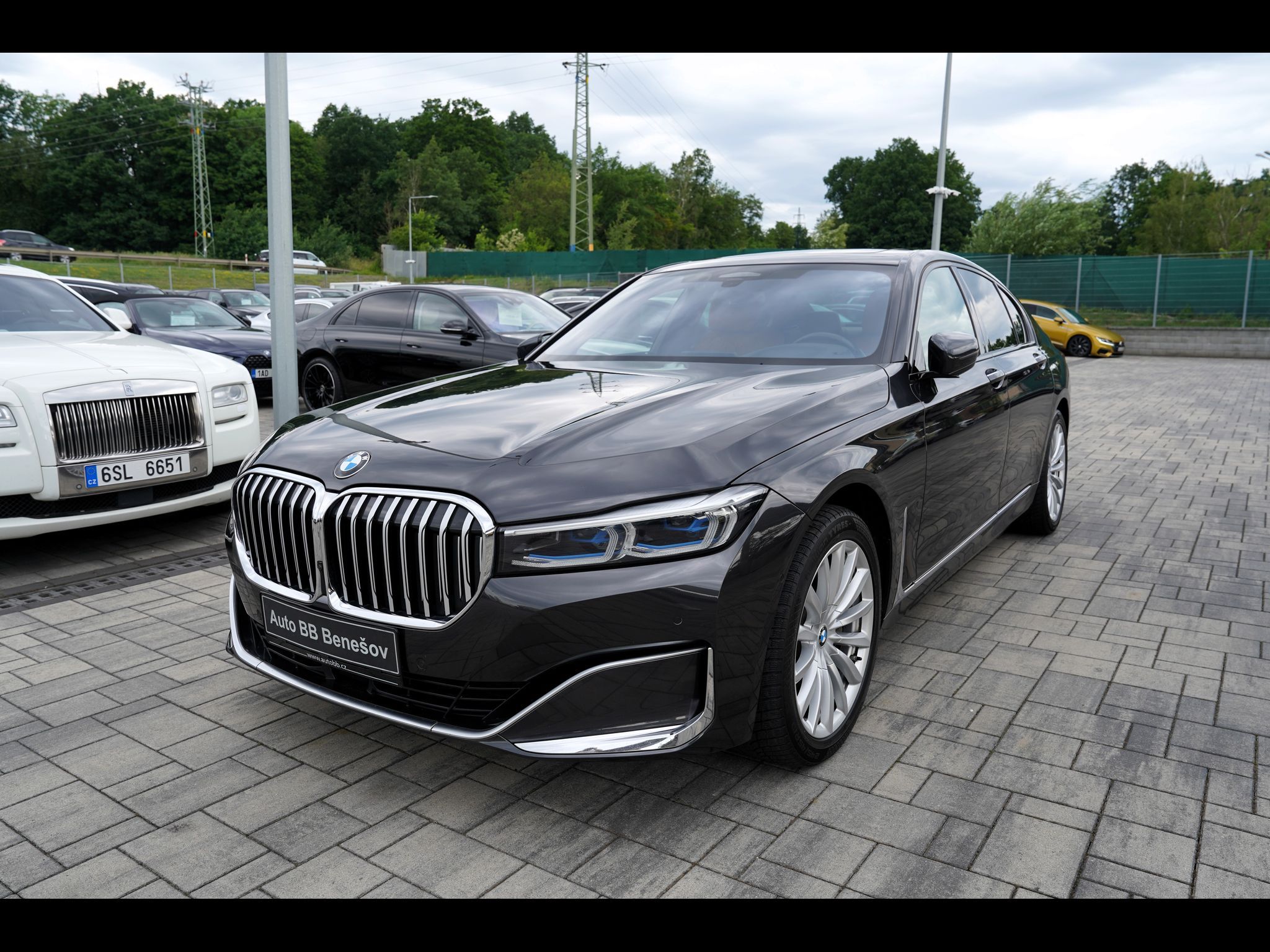 BMW Řada 7, 730d xDrive/9AT/Lasery - fotka 2