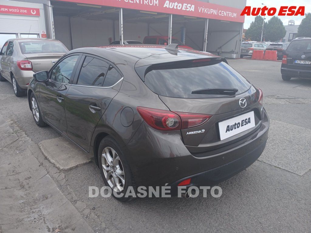 Mazda 3, 2.0i - fotka 2