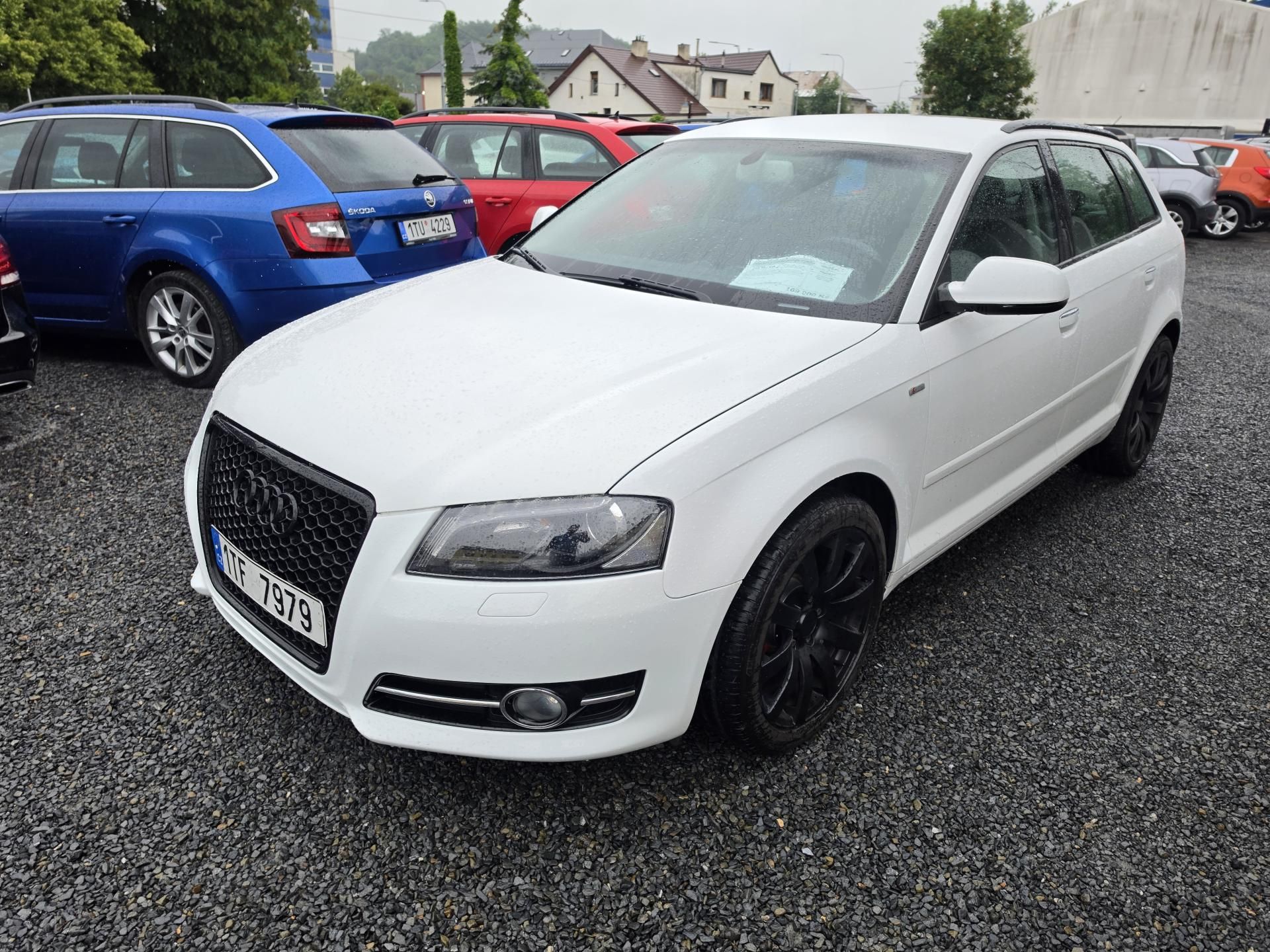 Audi A3, 1.2 TFSI Xenon S-Line - fotka 2