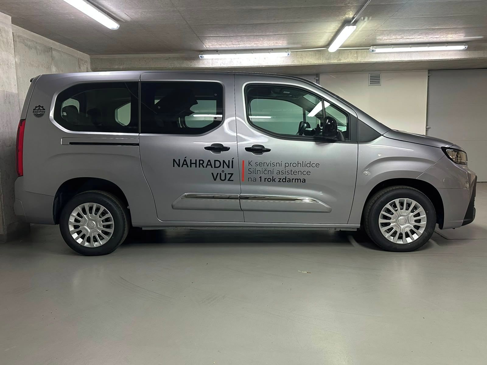 Toyota Proace City Verso, 1.2,Passenger,Business 7S Tail - fotka 4