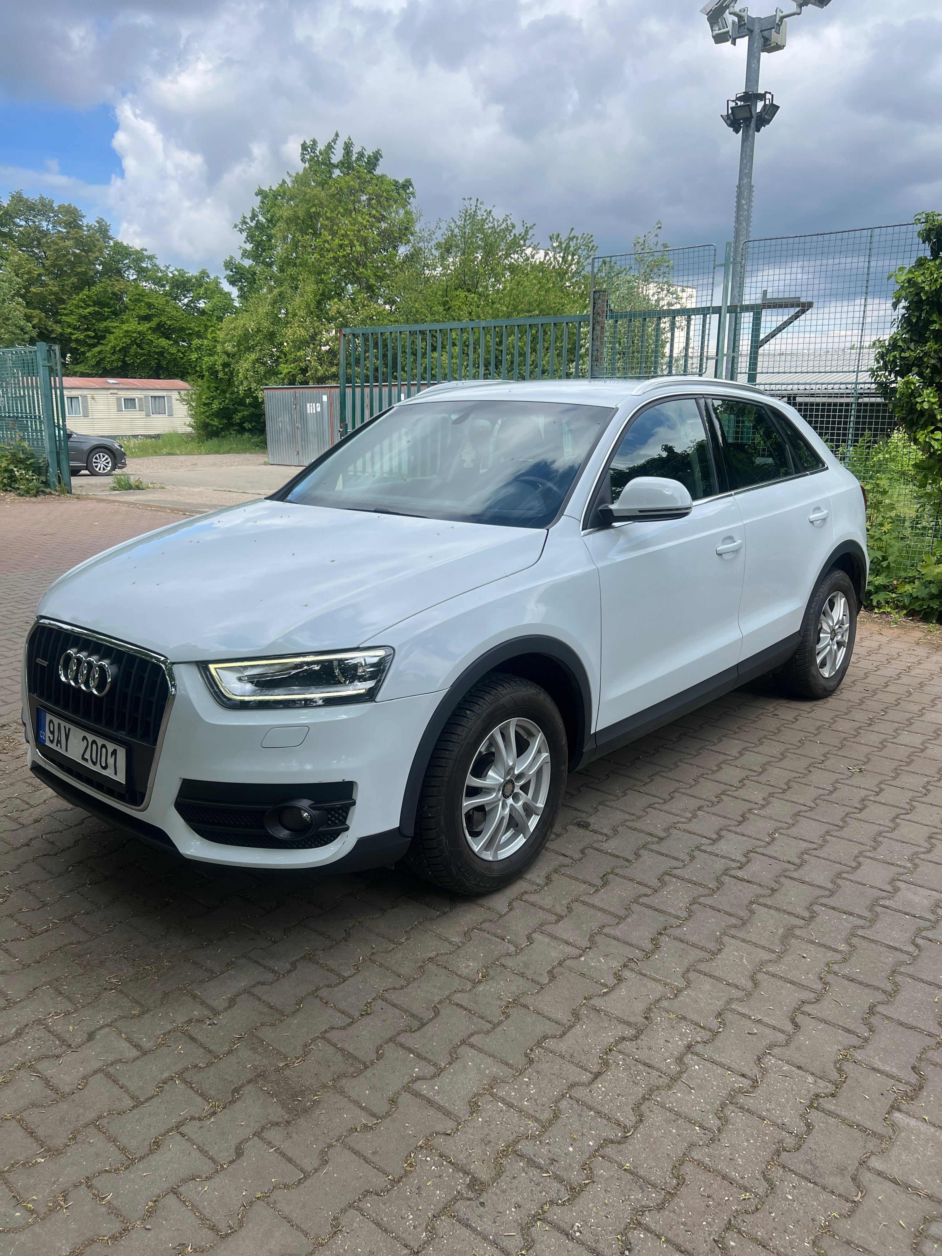 Audi Q3, 2.0 130 kw