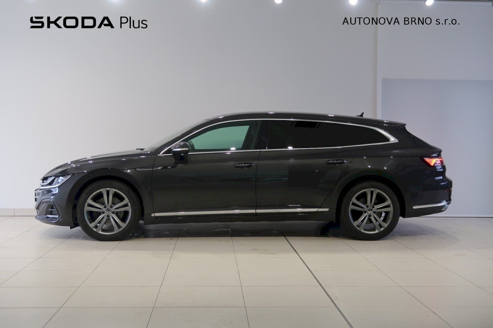 Volkswagen Arteon, 2.0 TDi 110kW DSG R-LINE - fotka 3