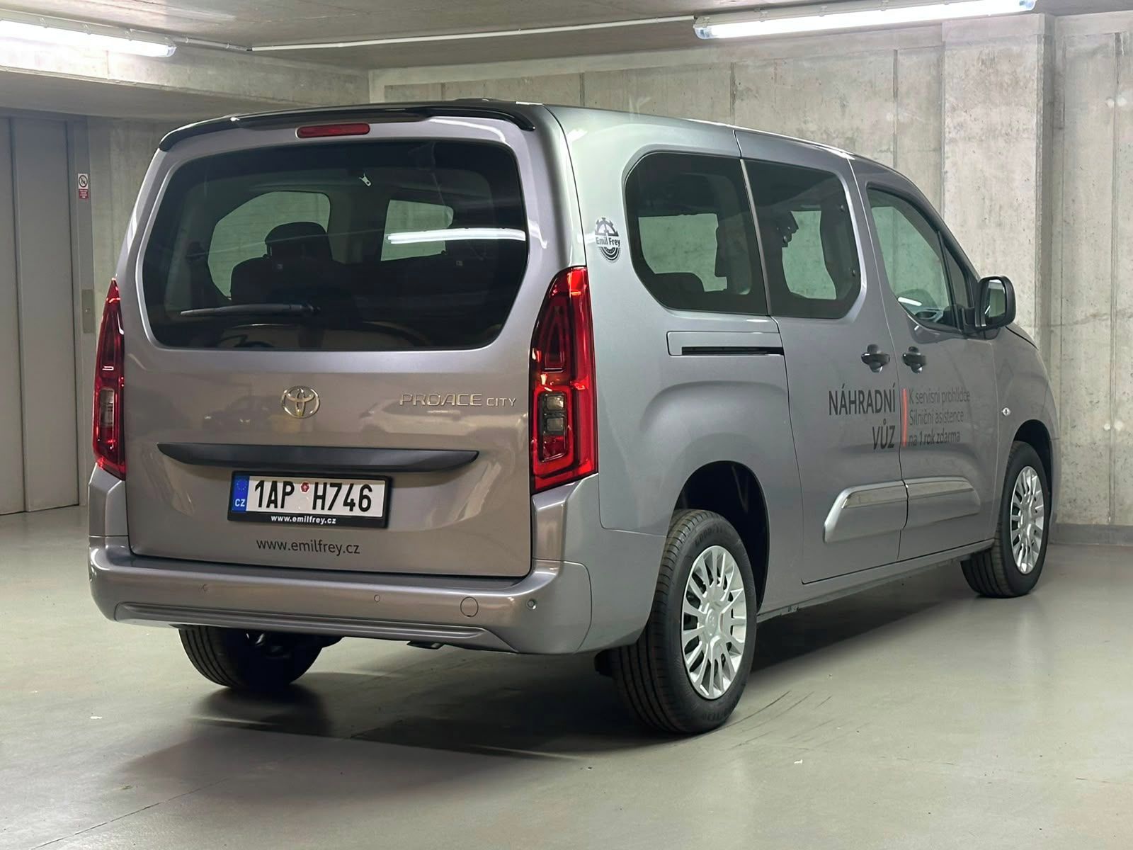 Toyota Proace City Verso, 1.2,Passenger,Business 7S Tail - fotka 5