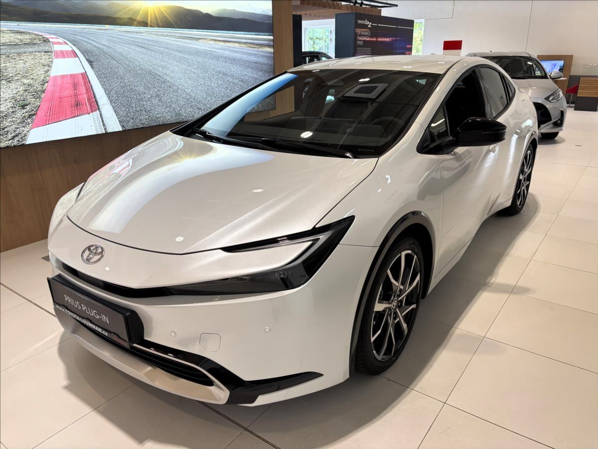 Toyota Prius, 2,0   Prestige PHEV - fotka 3