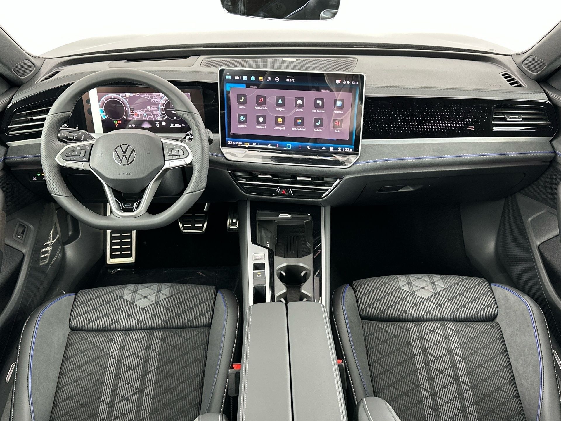 Volkswagen Passat, R-Line 2.0 TDI 142kW 4Motion D - fotka 5