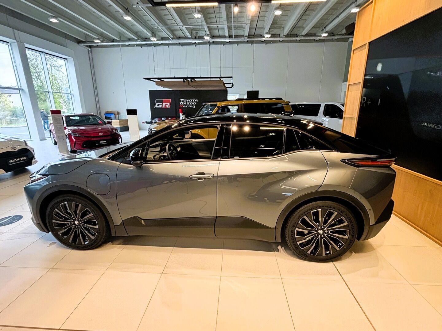 Toyota C-HR, 4X4  Executive VIP 343k - fotka 4