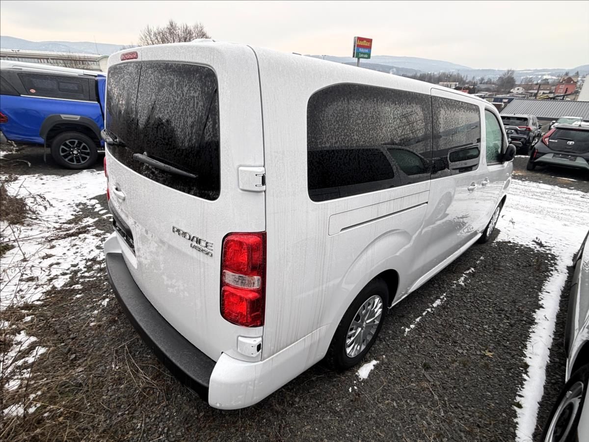 Toyota Proace Verso, 2,0   L2 Business 5D 9 míst - fotka 6