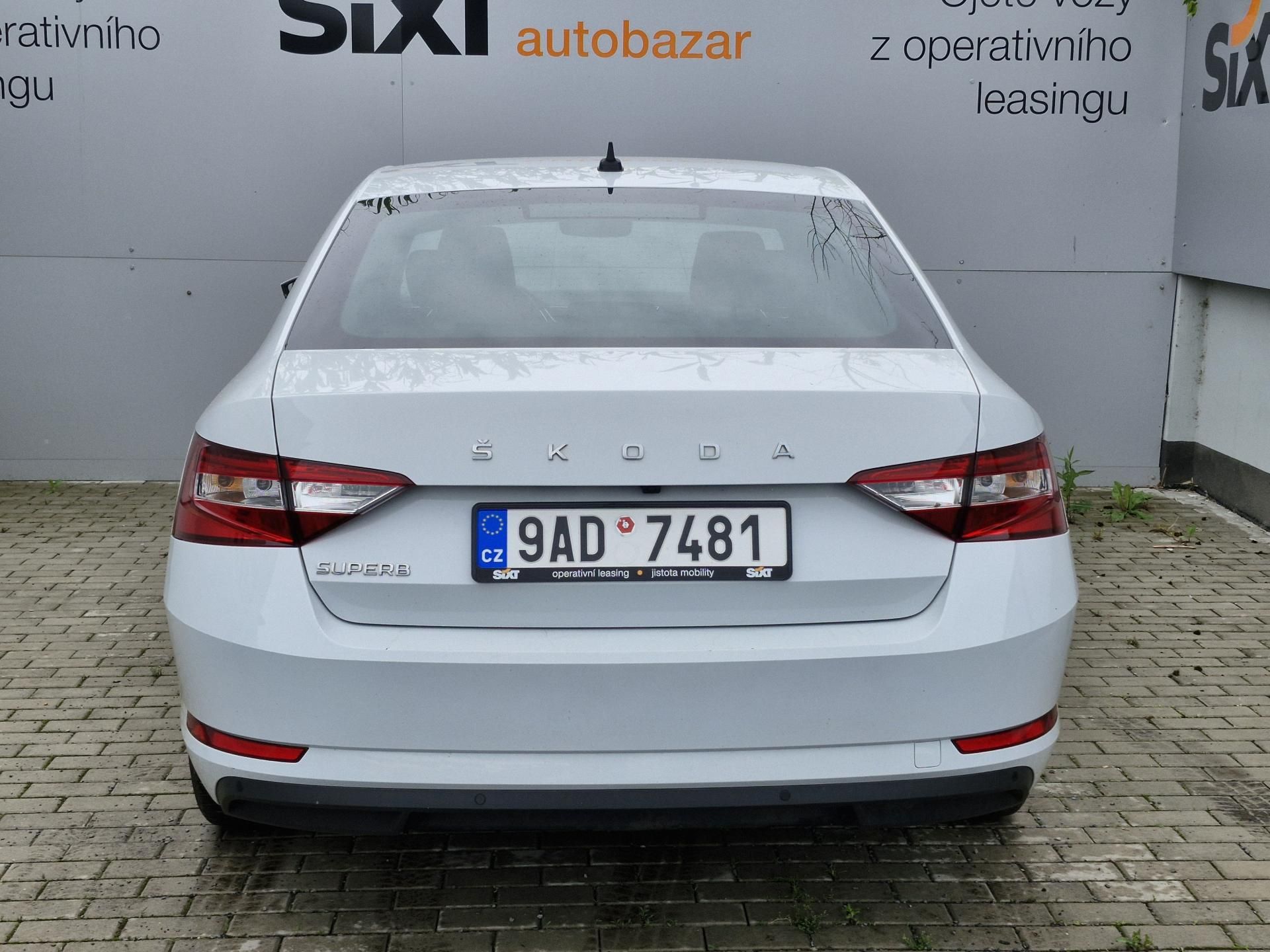 Škoda Superb, IIIF Style 2,0 TDI (110 kW - fotka 6
