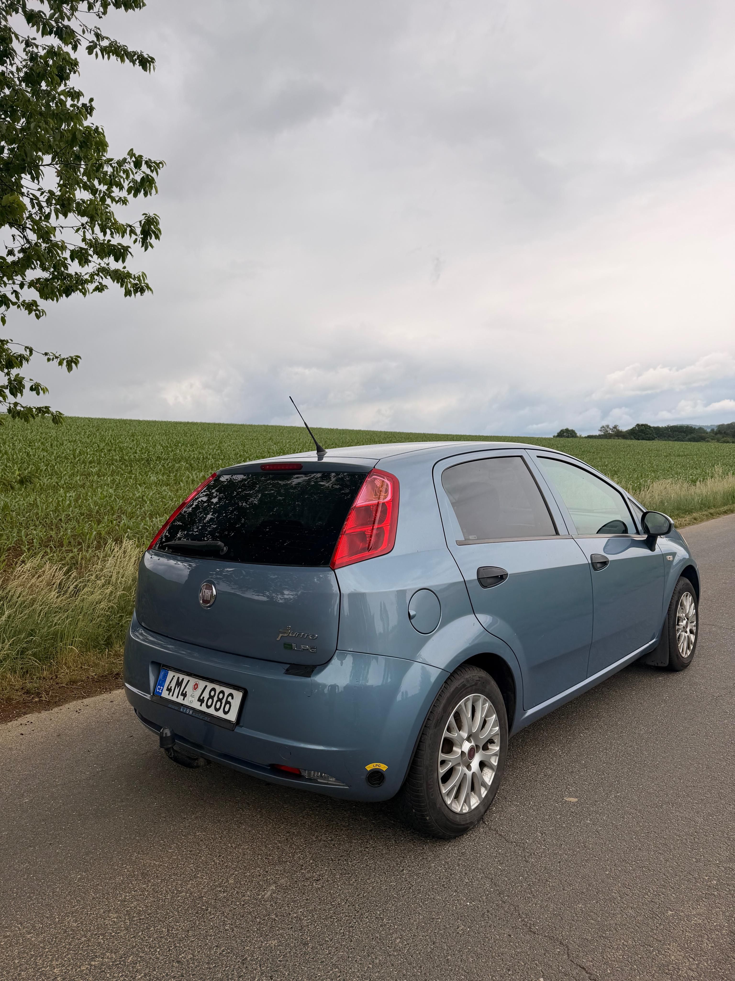 Fiat Punto, 1,2i 48 kw.LPG orig.12/2010 - fotka 5