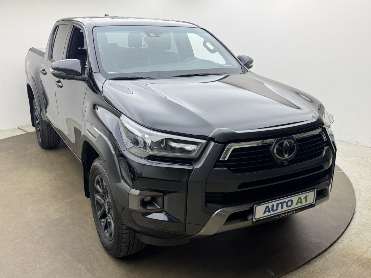 Toyota Hilux, 2,8 INVICTIBLE DPH ZÁRUKA PPF - fotka 3