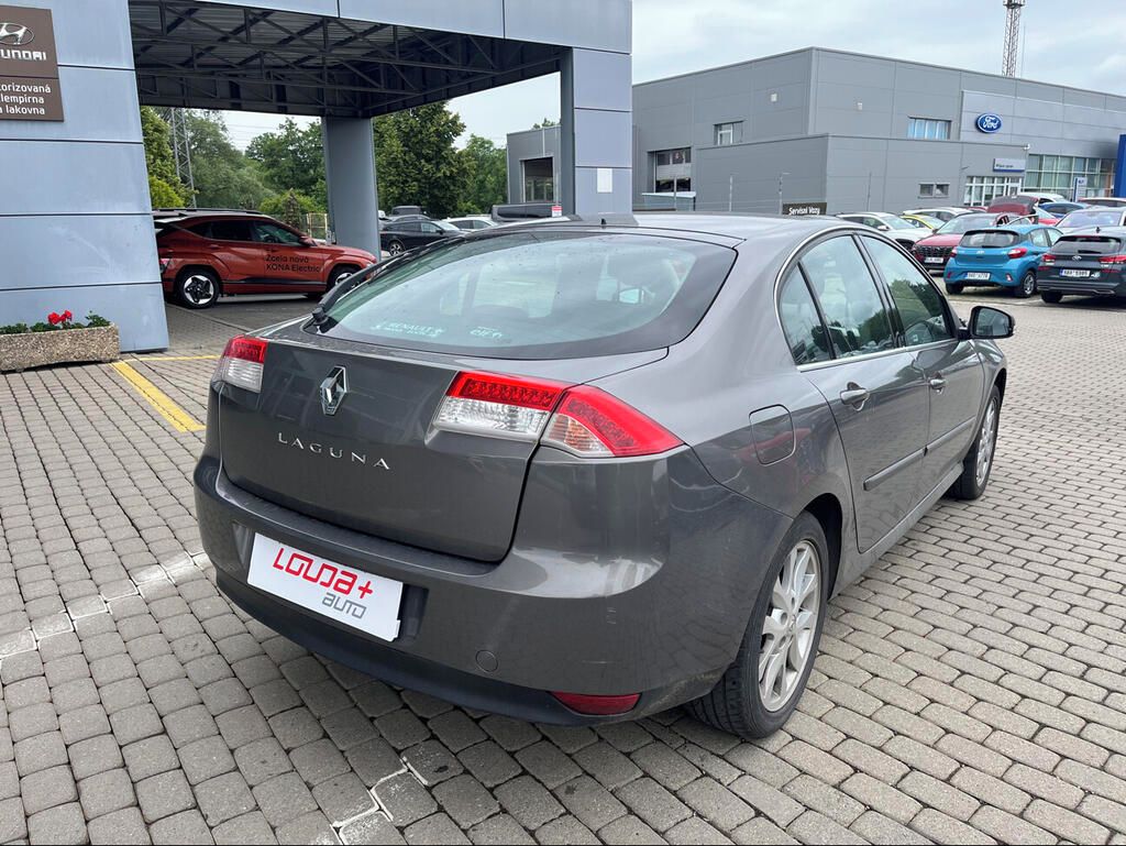 Renault Laguna, 2.0 . 103 kW - fotka 2