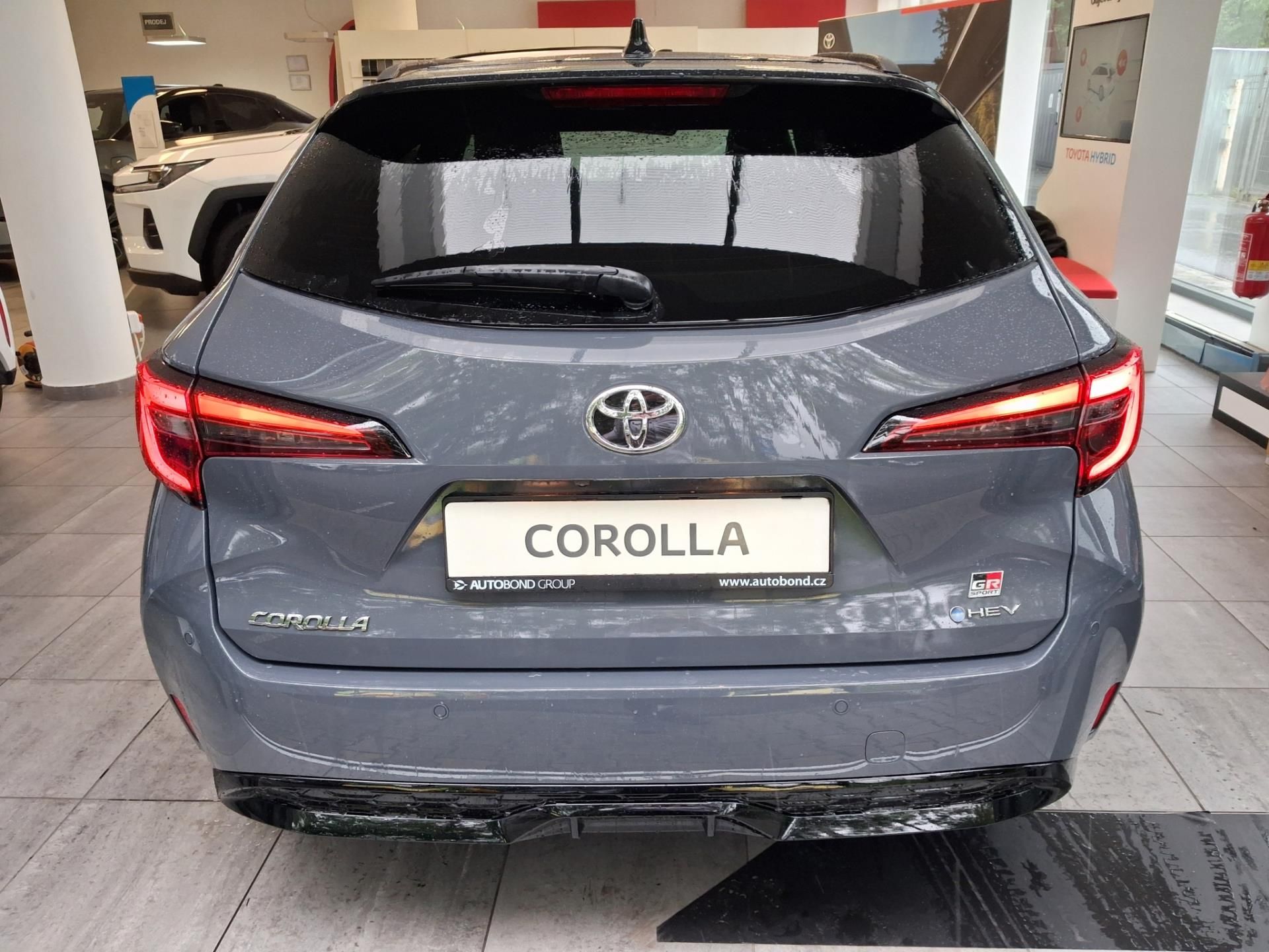 Toyota Corolla, 2.0 HEV, 178K, GR SPORT - fotka 6