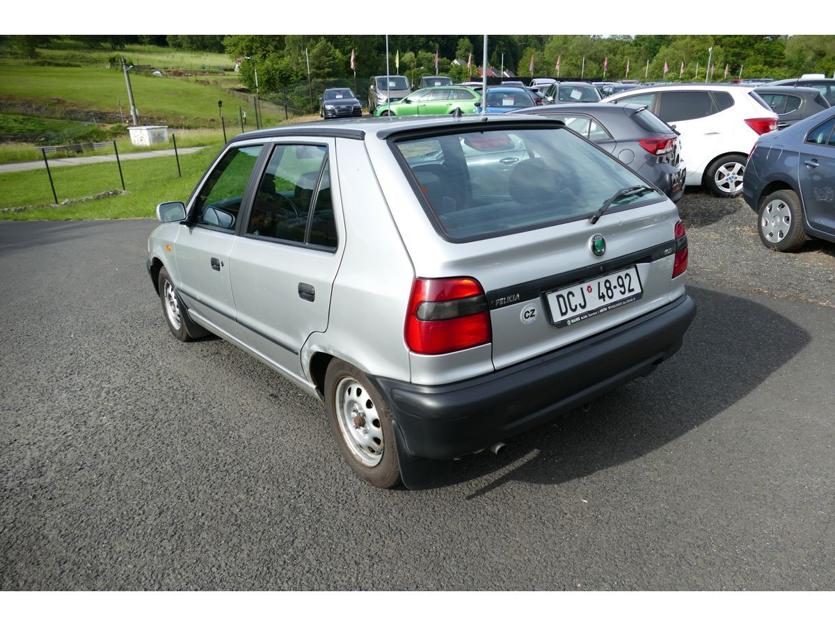 Škoda Felicia, 1,3 50KW - fotka 6