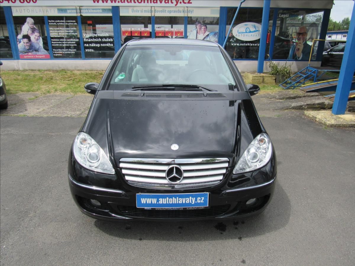 Mercedes-Benz Třídy A, 1,5 A150 Elegance 70KW - fotka 2