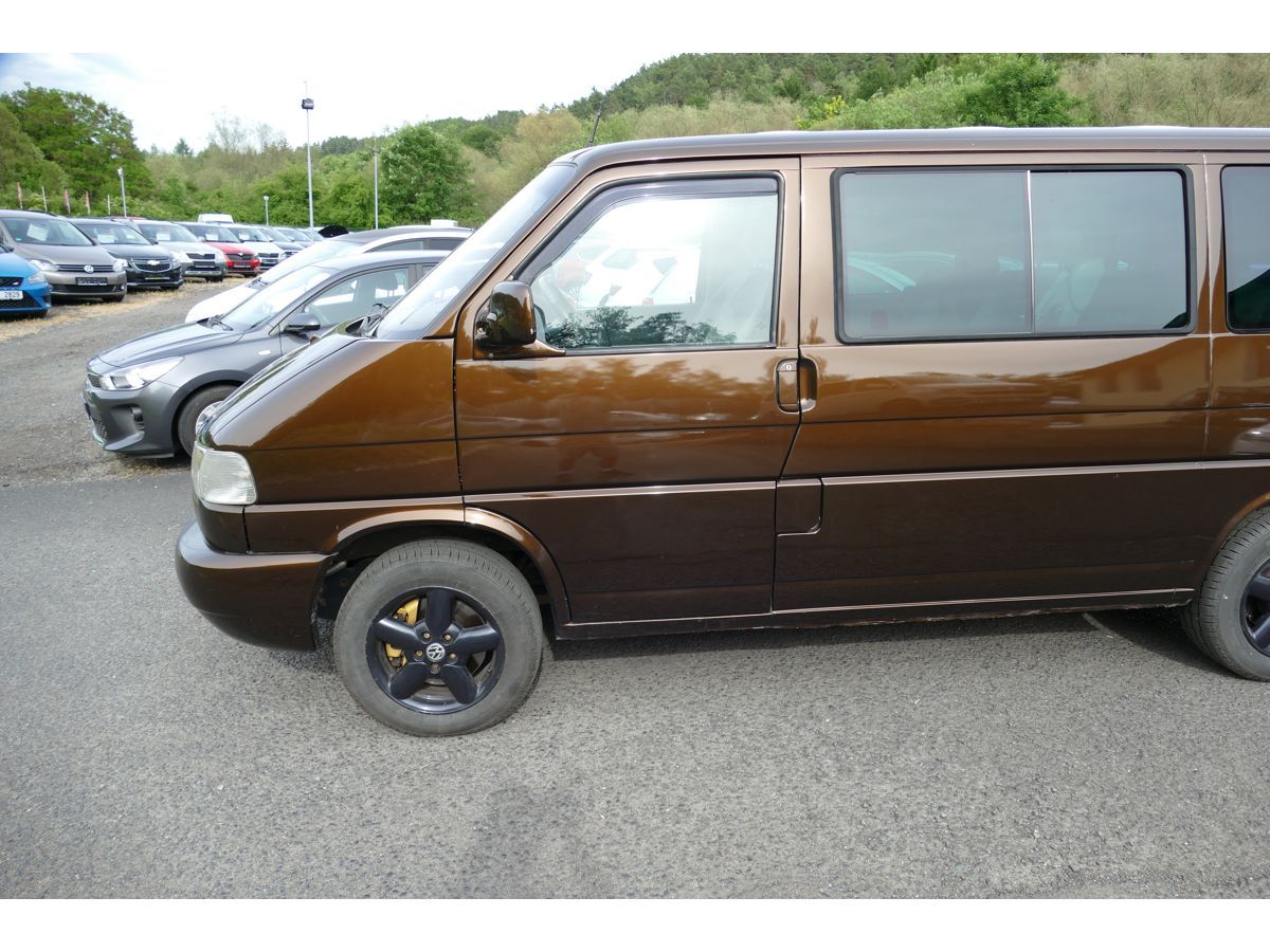 Volkswagen Multivan, 2,5TDI 111KW GENERATION - fotka 6